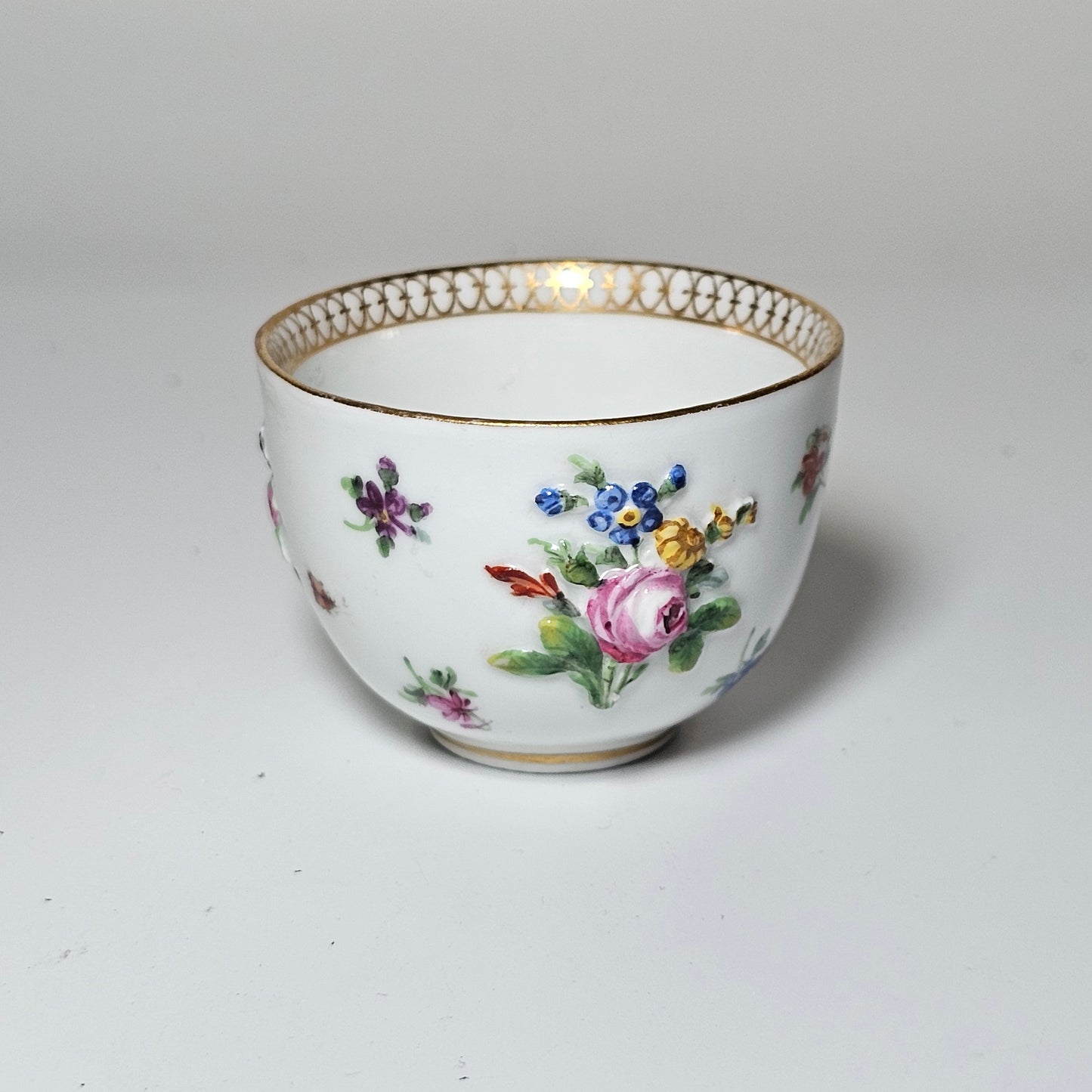 Meissen Flower Encrusted Tea Bowl C.1890-1900