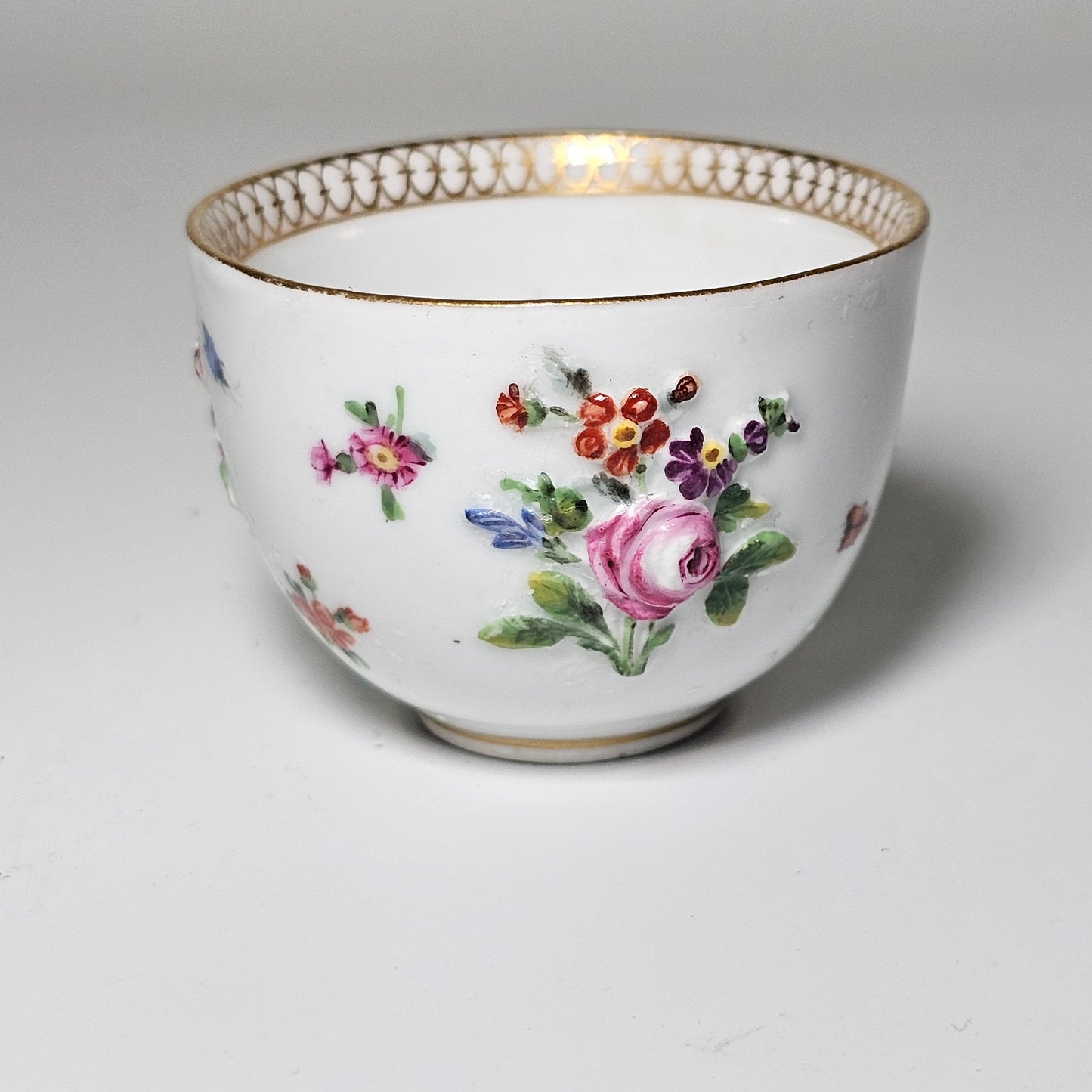 Meissen Flower Encrusted Tea Bowl C.1890-1900