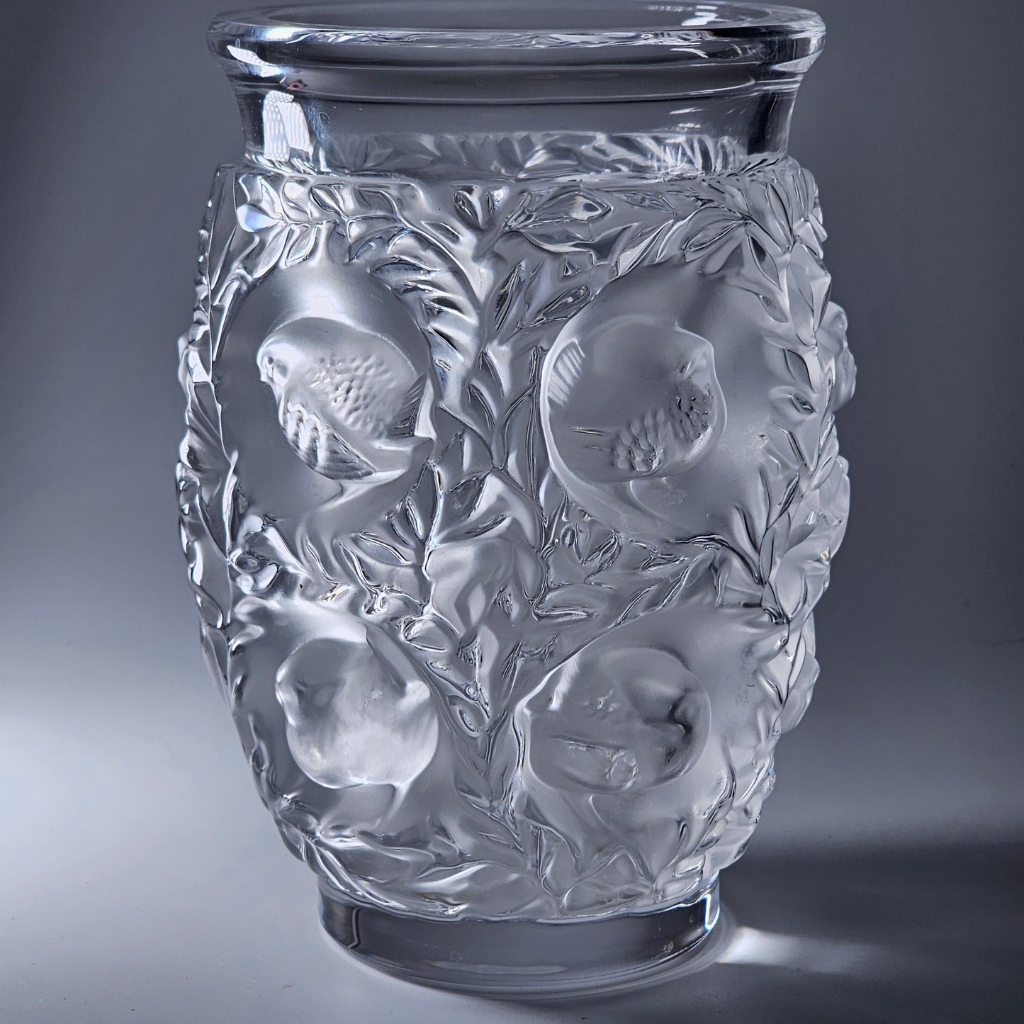 C1939 René Lalique Bagetelle Vase Deeply Moulded Birds Tree Signed 17.3cm Vgc