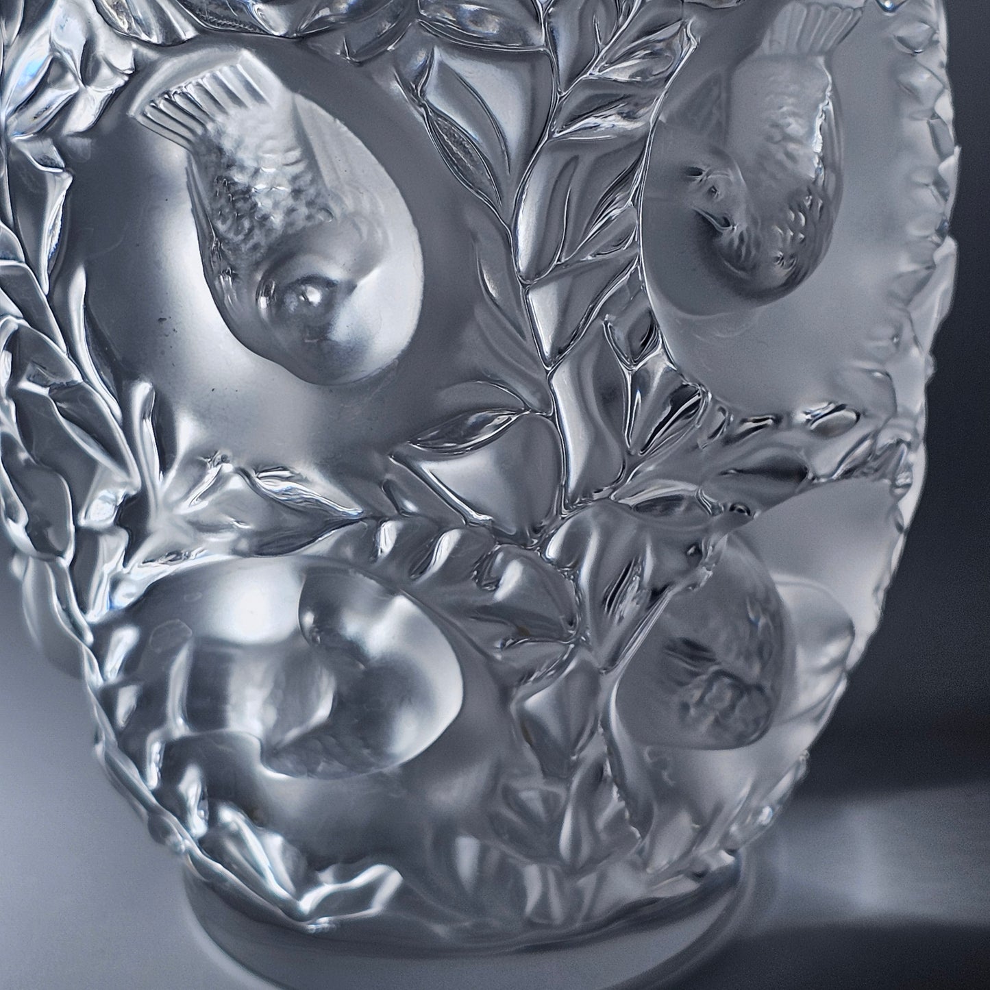 C1939 René Lalique Bagetelle Vase Deeply Moulded Birds Tree Signed 17.3cm Vgc