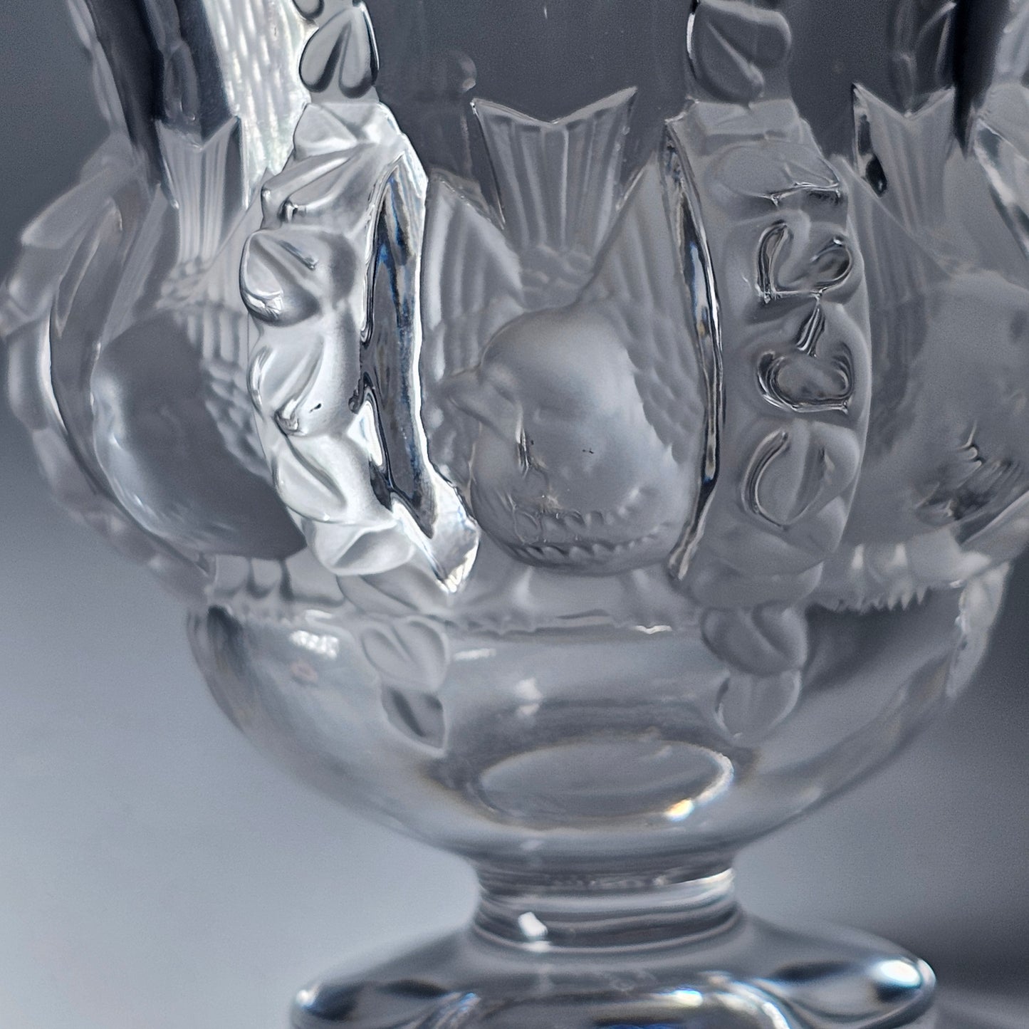 Vintage Lalique France Frosted Dampierre vase