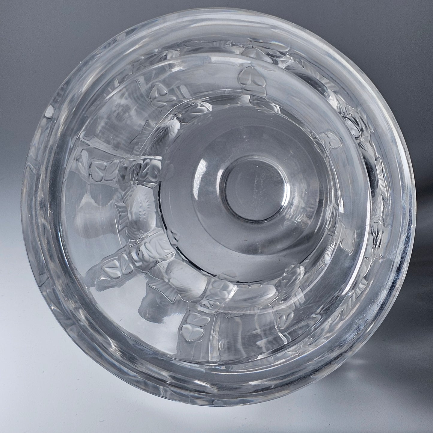 Vintage Lalique France Frosted Dampierre vase