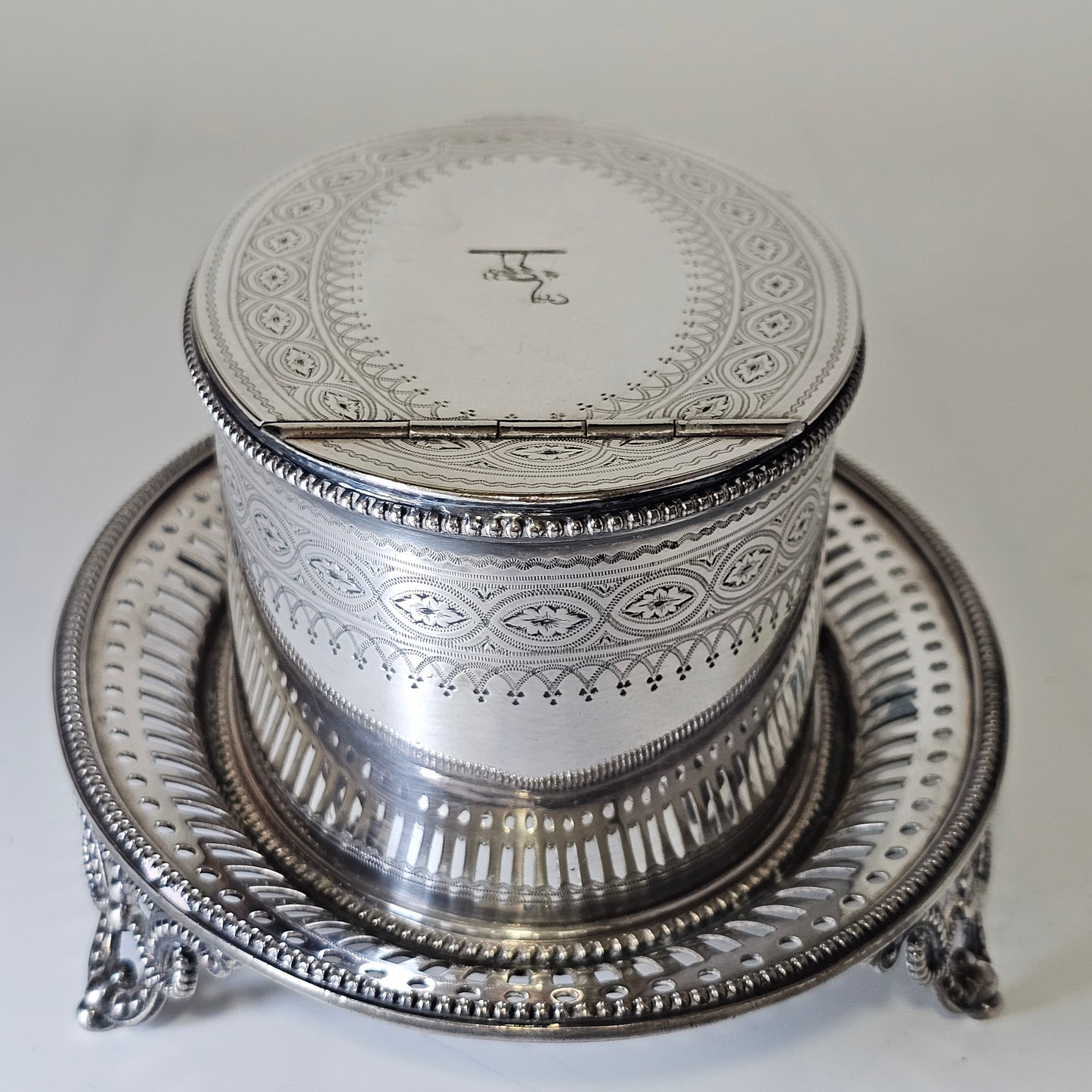 Superb Quality Elkington Oval Engraved Butter Dish , Cover & Liner c1880