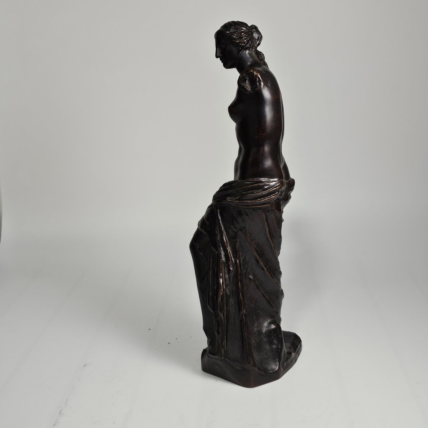 After The Antique, Bronze Figure Of The Venus De Milo Cast By Barbedienne 31cm