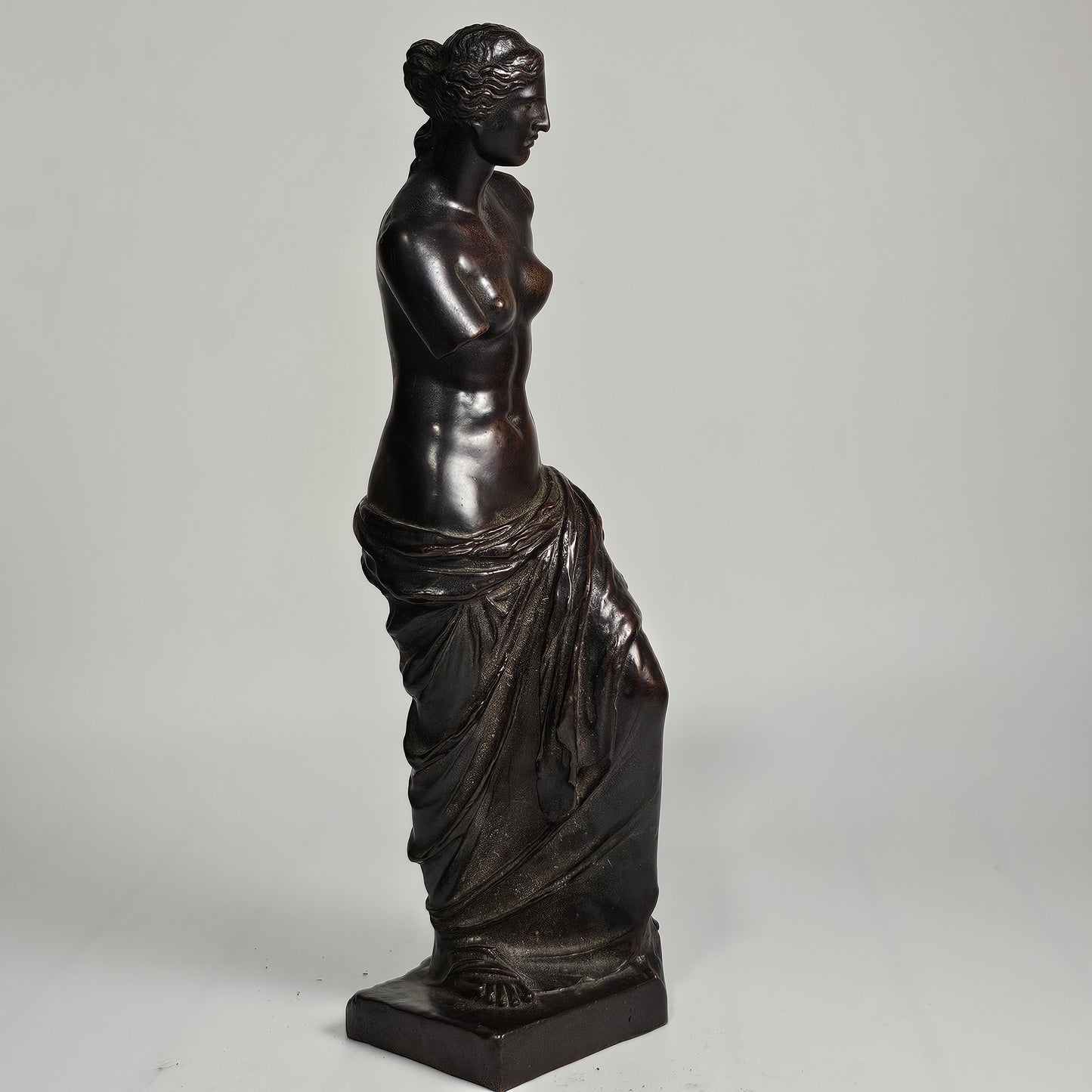 After The Antique, Bronze Figure Of The Venus De Milo Cast By Barbedienne 31cm
