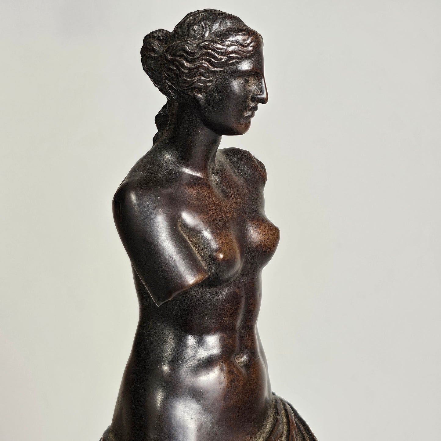 After The Antique, Bronze Figure Of The Venus De Milo Cast By Barbedienne 31cm