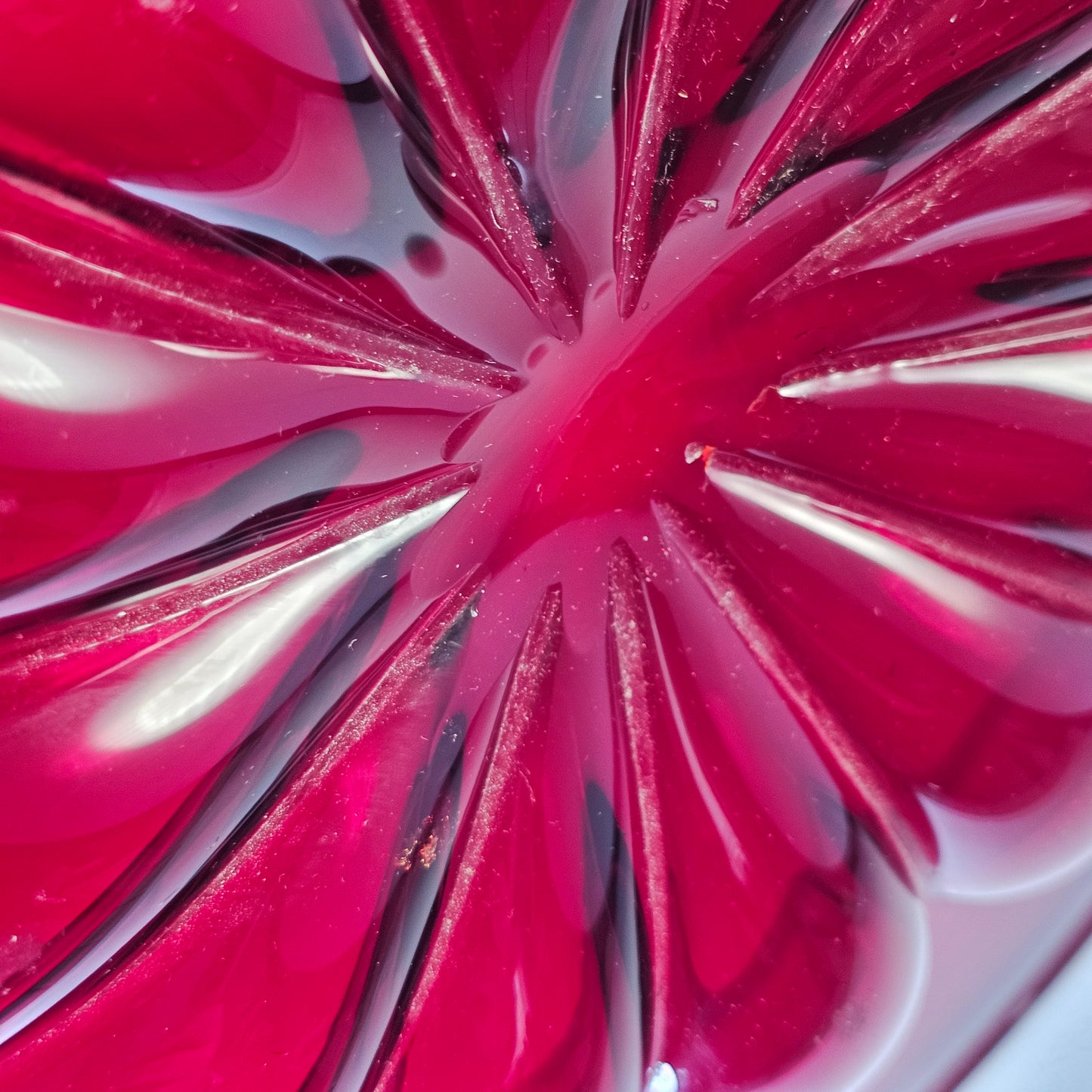 Very Large 51 cm Red Cardinal Hat : Red Murano Glass Bowl By Pauly & Cie