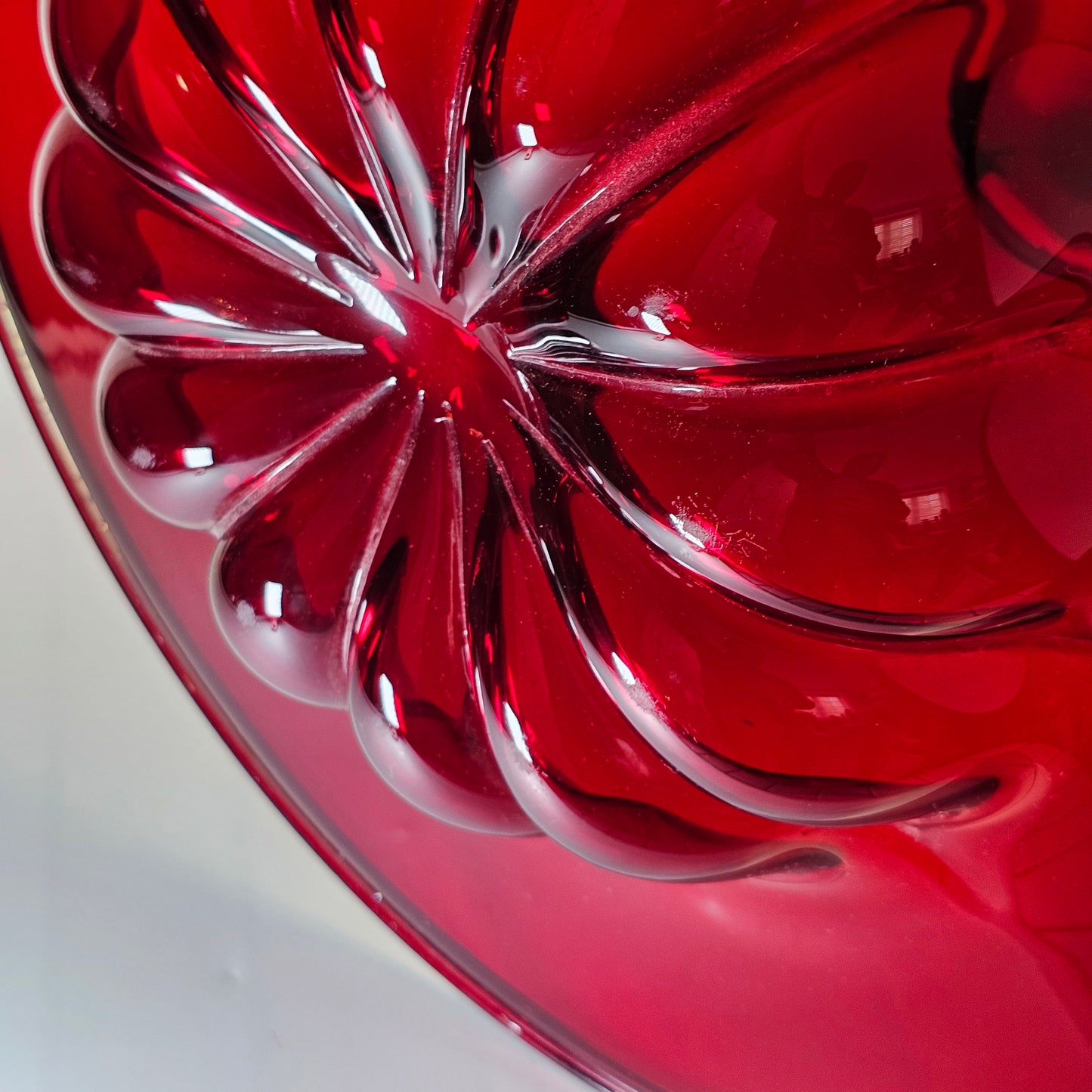 Very Large 51 cm Red Cardinal Hat : Red Murano Glass Bowl By Pauly & Cie