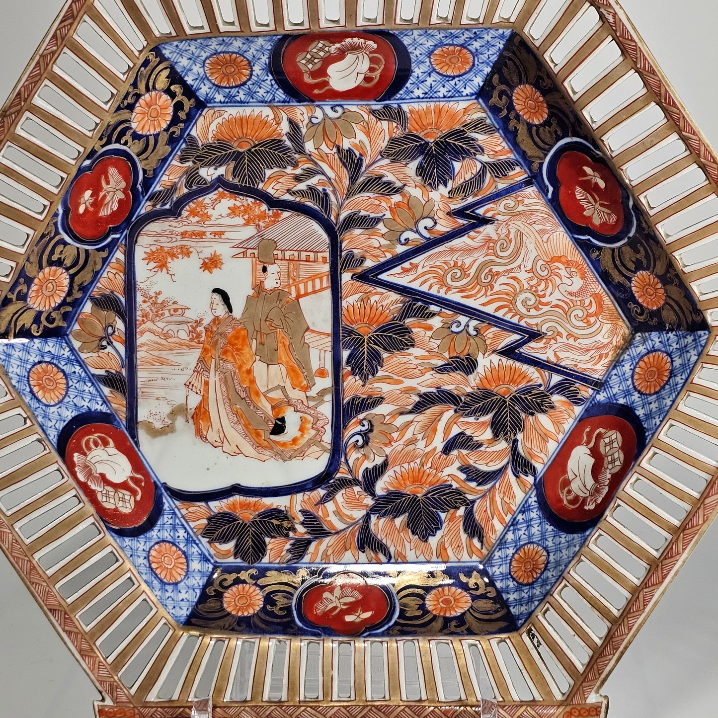 Stunning Large 1900'S Oriental Imari Fretted Charger 39.5cm Diameter