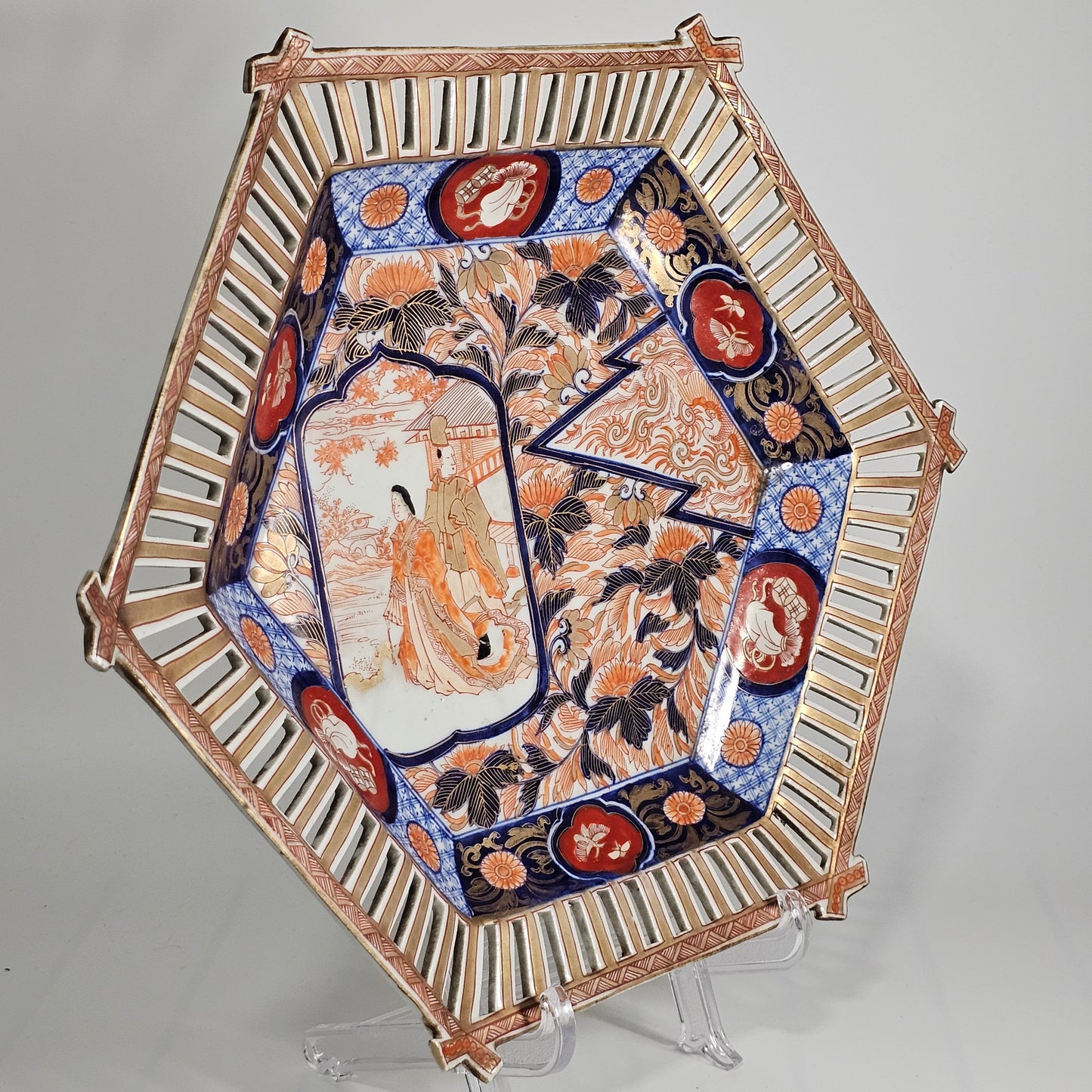 Stunning Large 1900'S Oriental Imari Fretted Charger 39.5cm Diameter