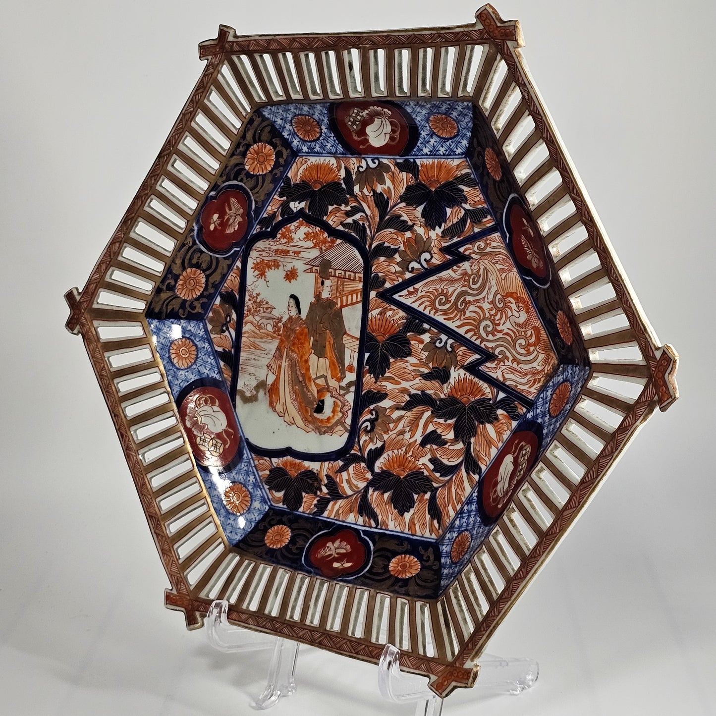 Stunning Large 1900'S Oriental Imari Fretted Charger 39.5cm Diameter