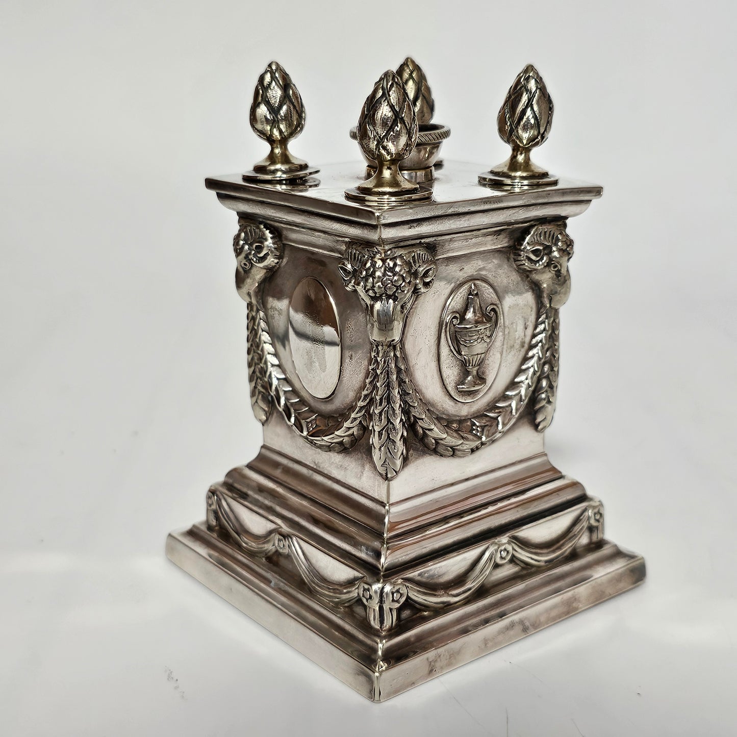 Impressive Large Victorian Silver Plated Table Desk Lighter Barnard Brothers