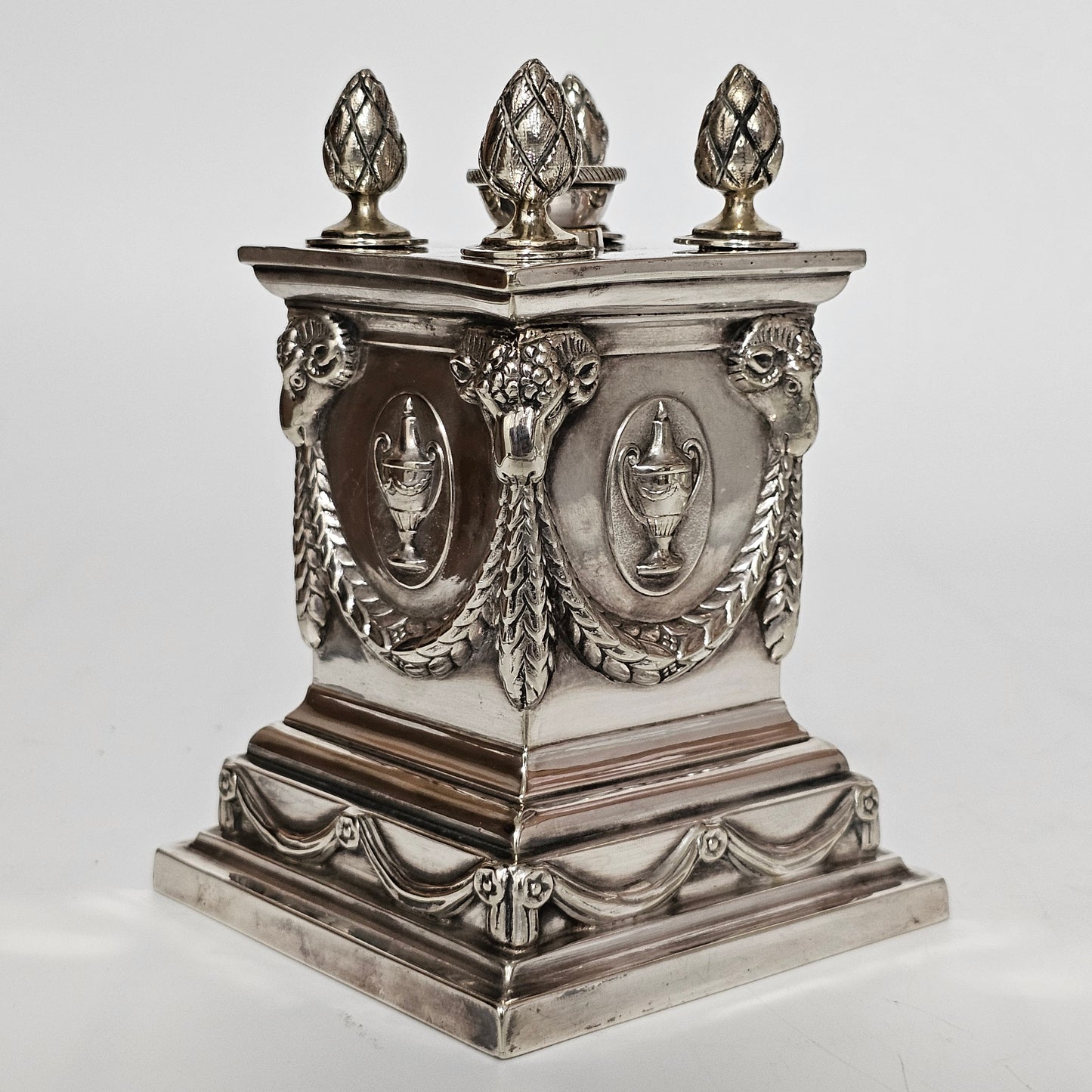 Impressive Large Victorian Silver Plated Table Desk Lighter Barnard Brothers