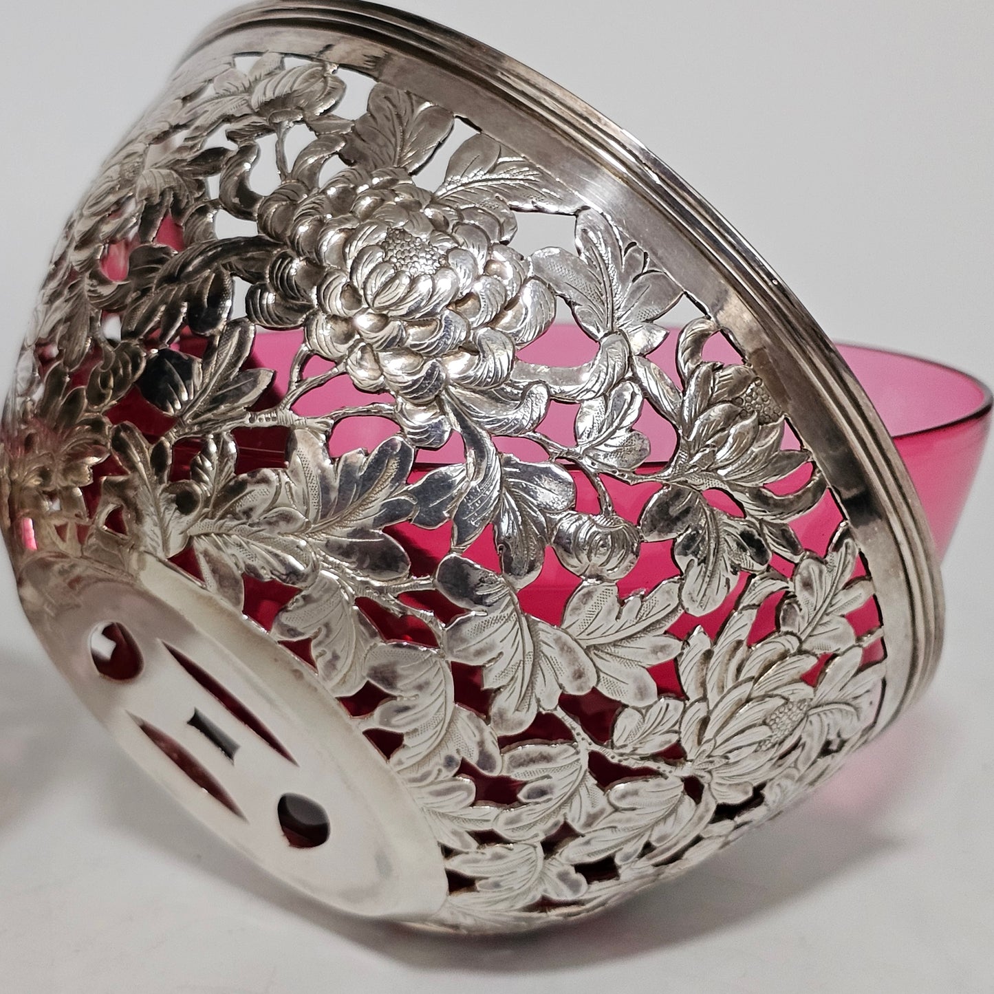 Stunning Pair Of Chinese Silver Bowls With Pink Glass Liners By Wang Hing C1900