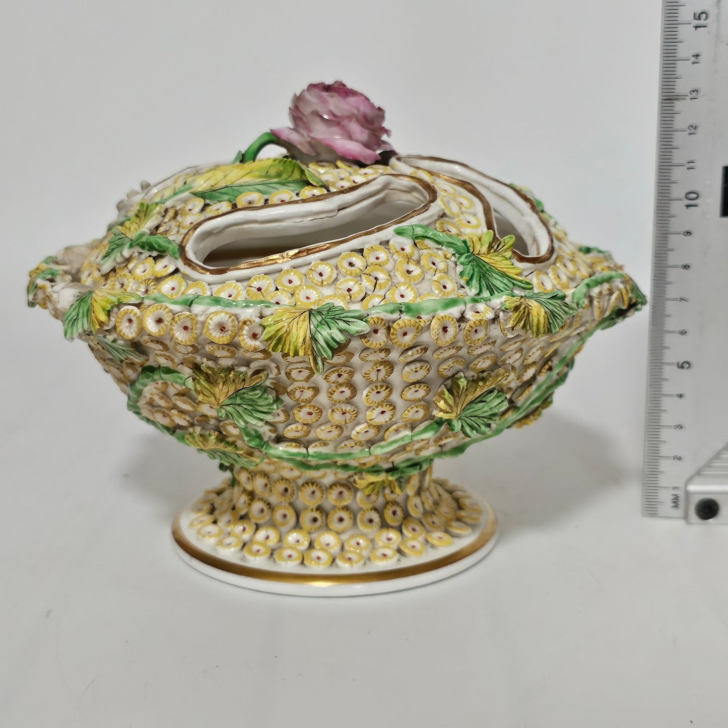 Spode Flower-encrusted Pot Pourri Bowl & Cover c1830