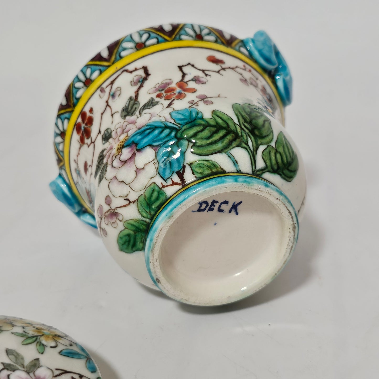 Exquisite Thedore Deck Chinoiserie Box & Cover - Rare