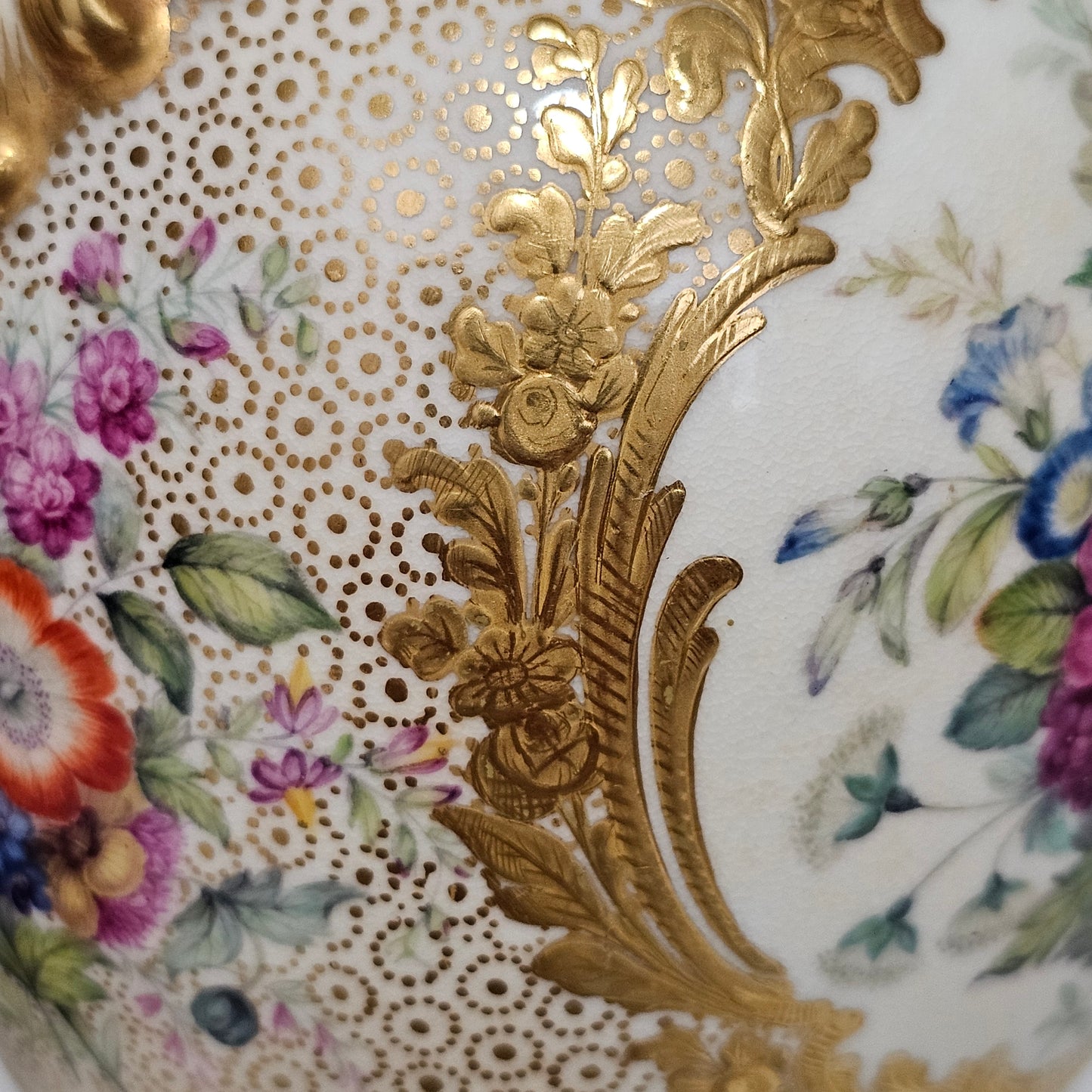 Stunning Pair Of Regency Derby Style Hand-painted Porcelain Vases, C.1810–1825 - Lee Sherman Antiques