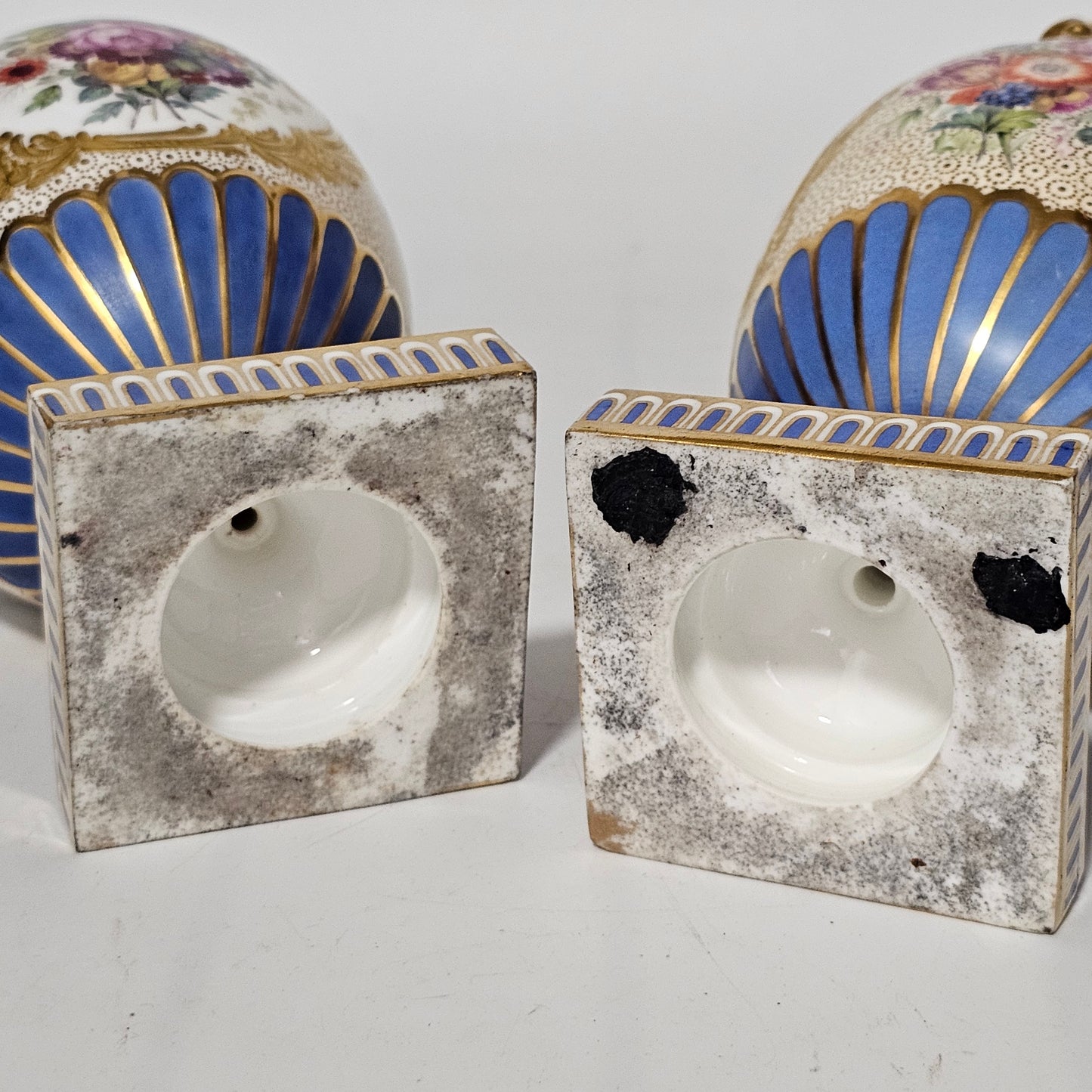 Stunning Pair Of Regency Derby Style Hand-painted Porcelain Vases, C.1810–1825 - Lee Sherman Antiques