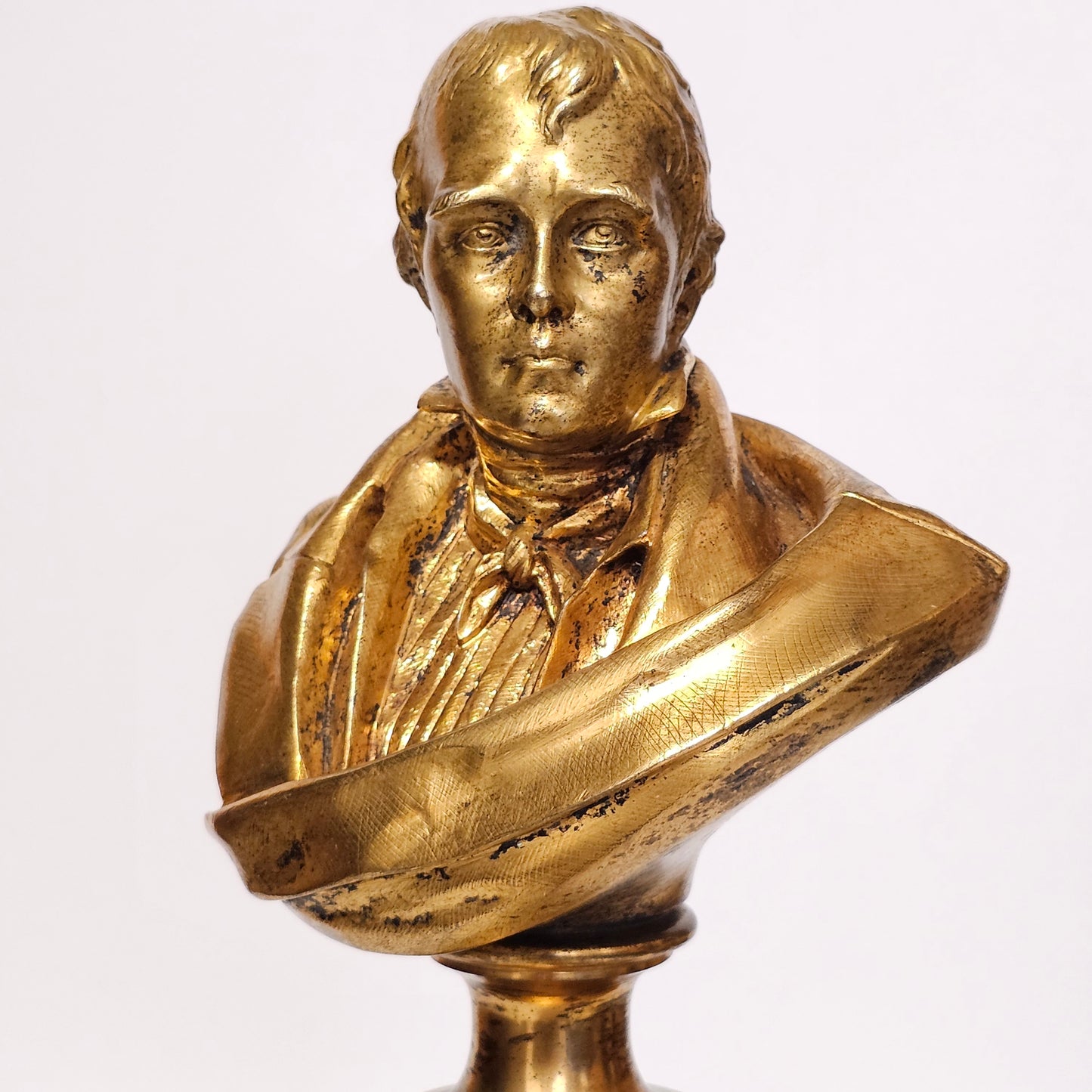 Fine 19thc 34cm Gilt Bronze Bust of Sir Walter Scott on Fluted Bronze Column