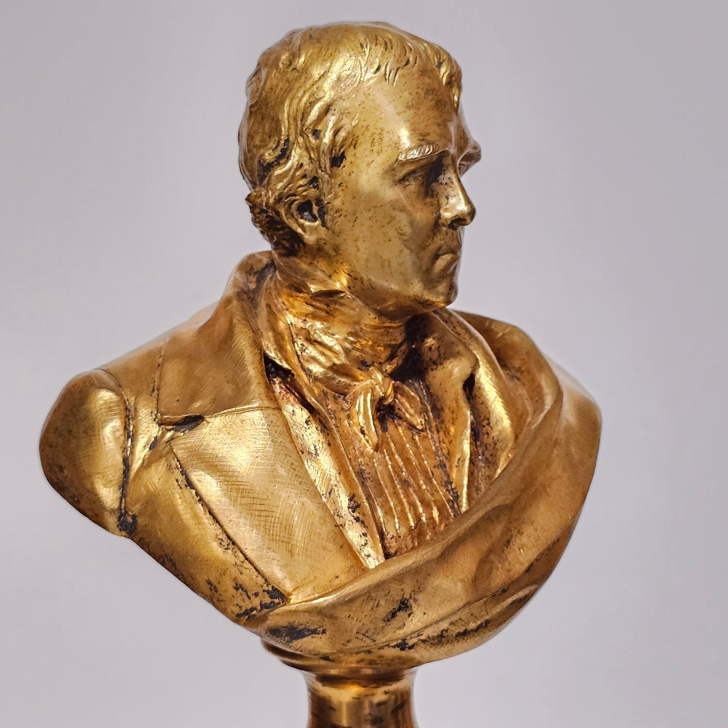 Fine 19thc 34cm Gilt Bronze Bust of Sir Walter Scott on Fluted Bronze Column