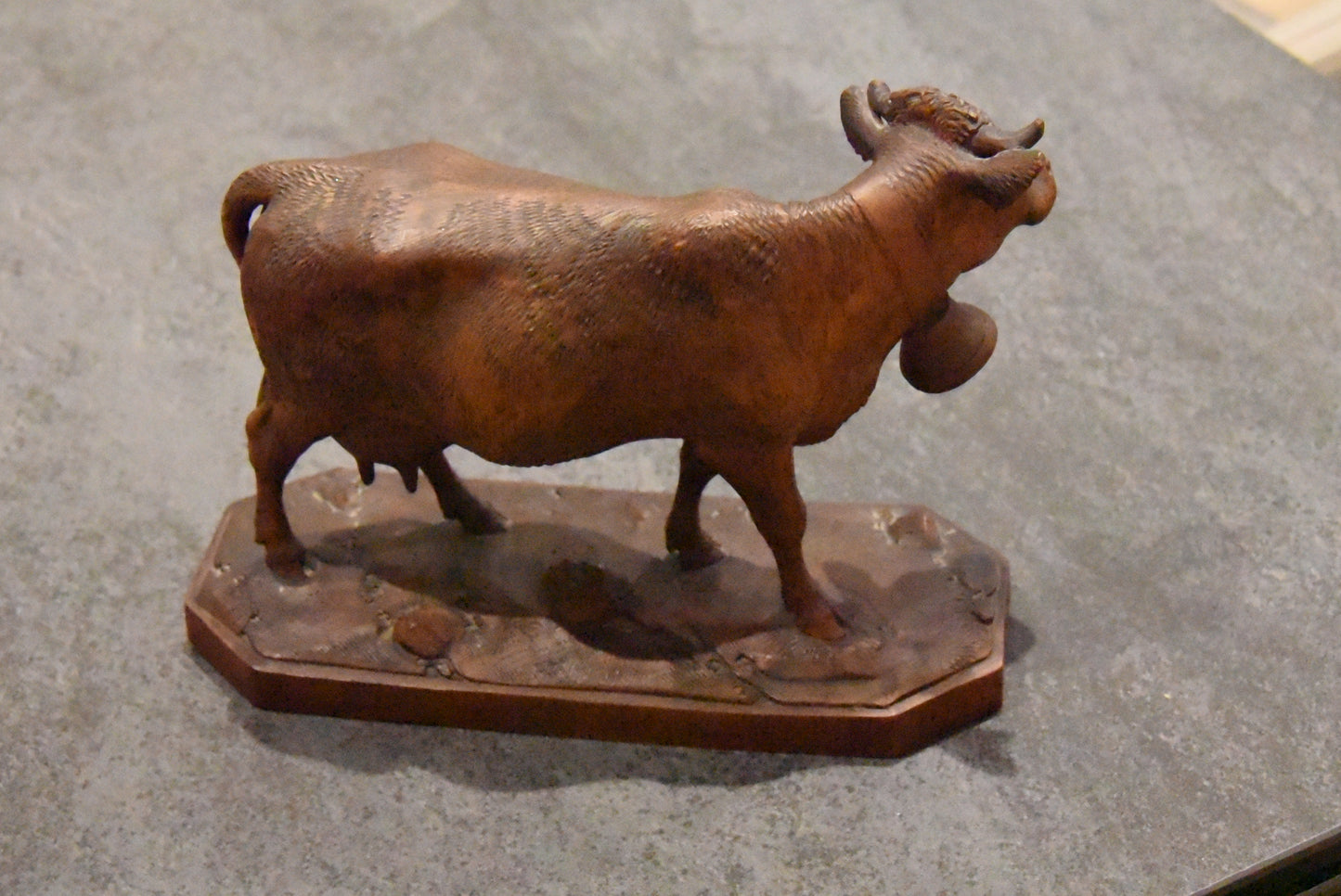 Stunning Antique Brienz Ed.Binder & Cie Carved Wooden Cow