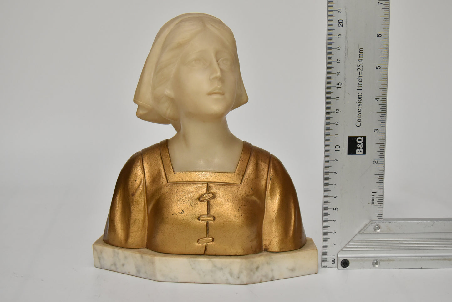 Gustave Van Vaerenbergh (Belgian, 1873–1927) – Alabaster and Gilt Bust of a Maiden