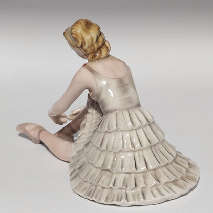 Fine Royal Belverdere Austrian Ballerina Figure c1920 19cm