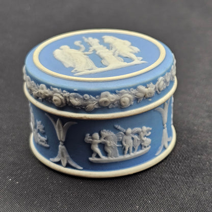 Delightful Antique Wedgwood Cameo Circular Box c1900