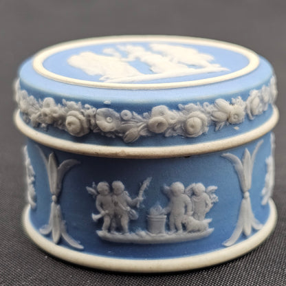 Delightful Antique Wedgwood Cameo Circular Box c1900