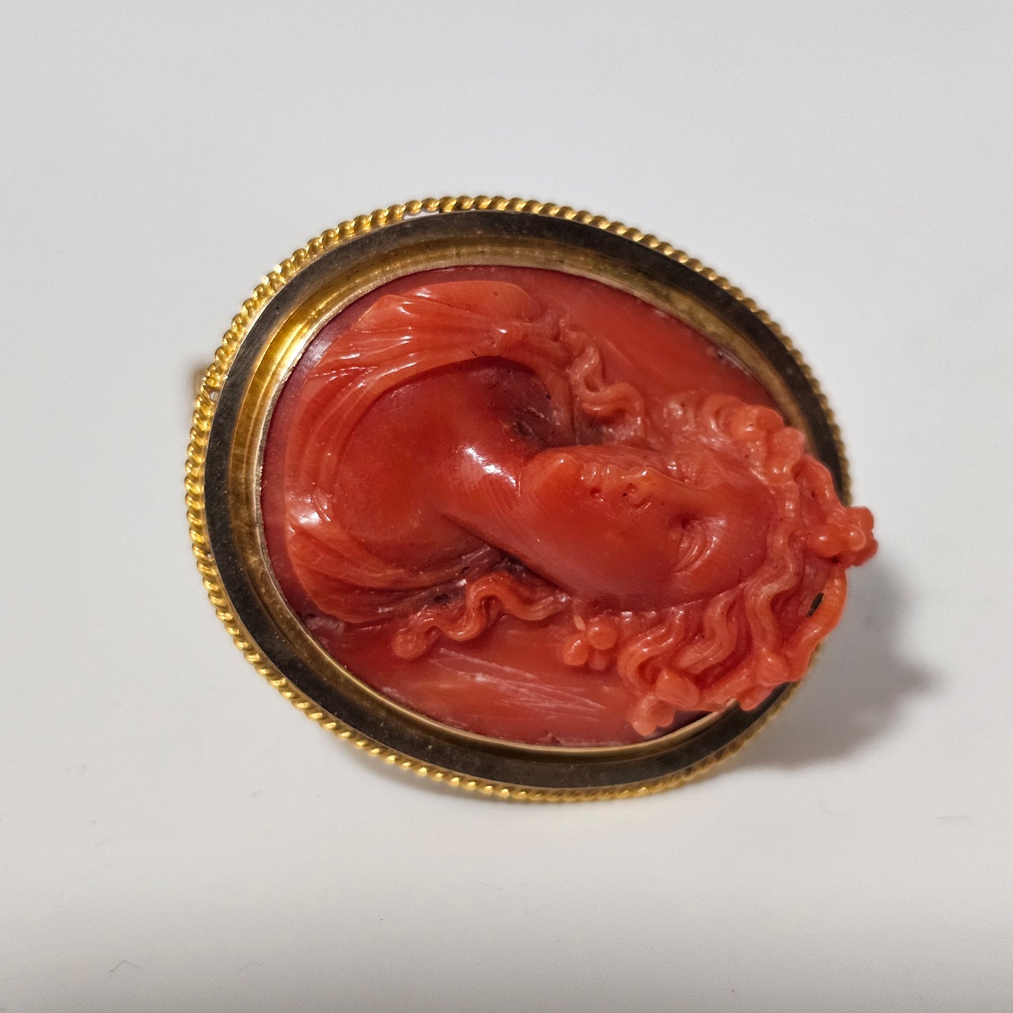 Delightful Carved Cameo in Gold Mounted Brooch c1890