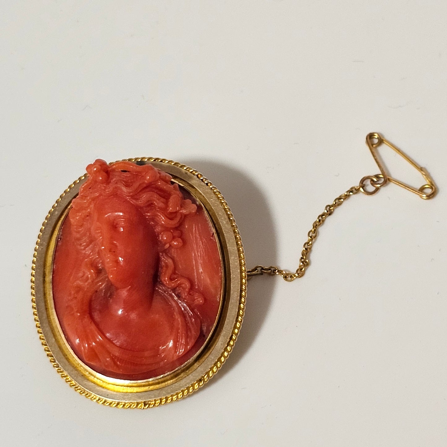 Delightful Carved Cameo in Gold Mounted Brooch c1890