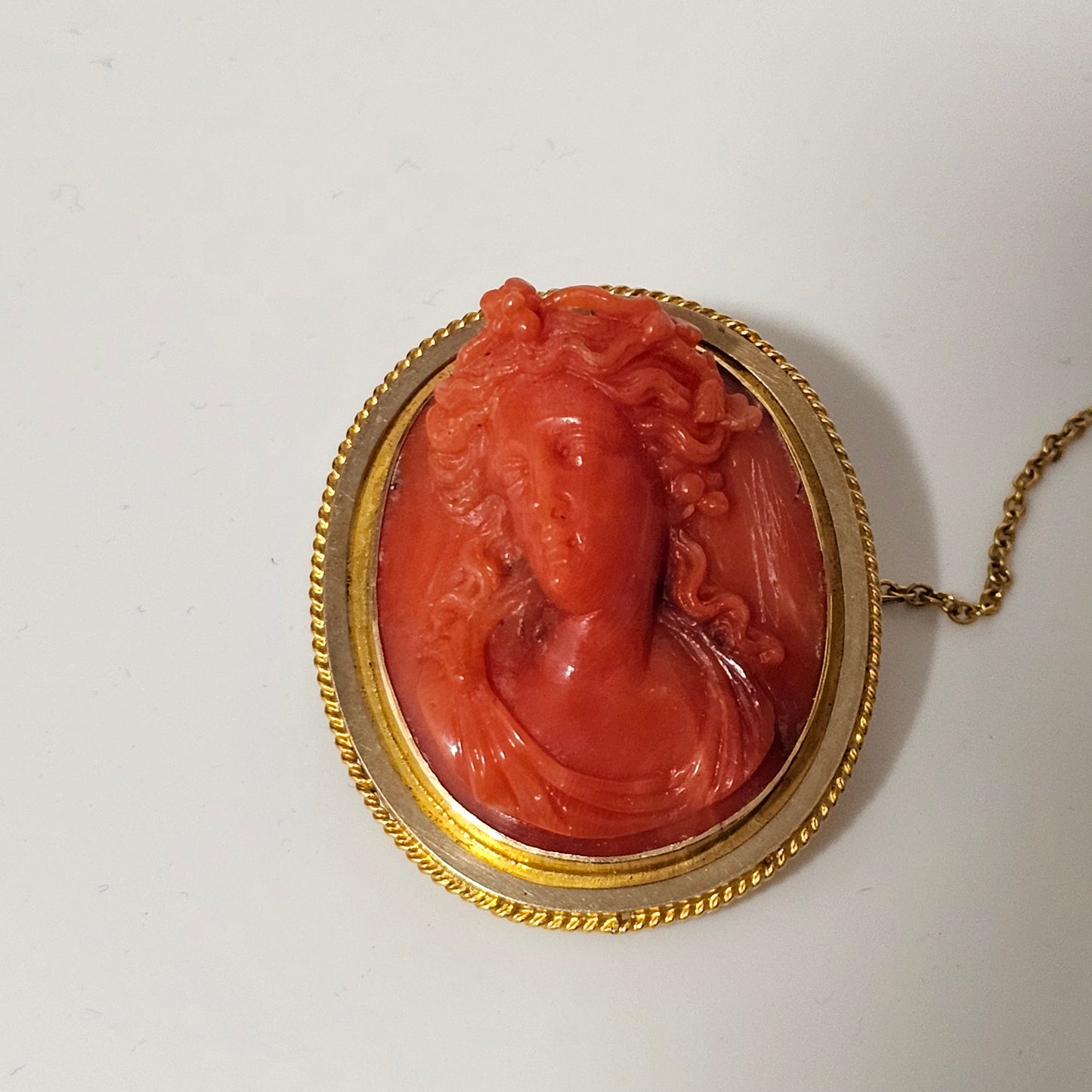 Delightful Carved Cameo in Gold Mounted Brooch c1890