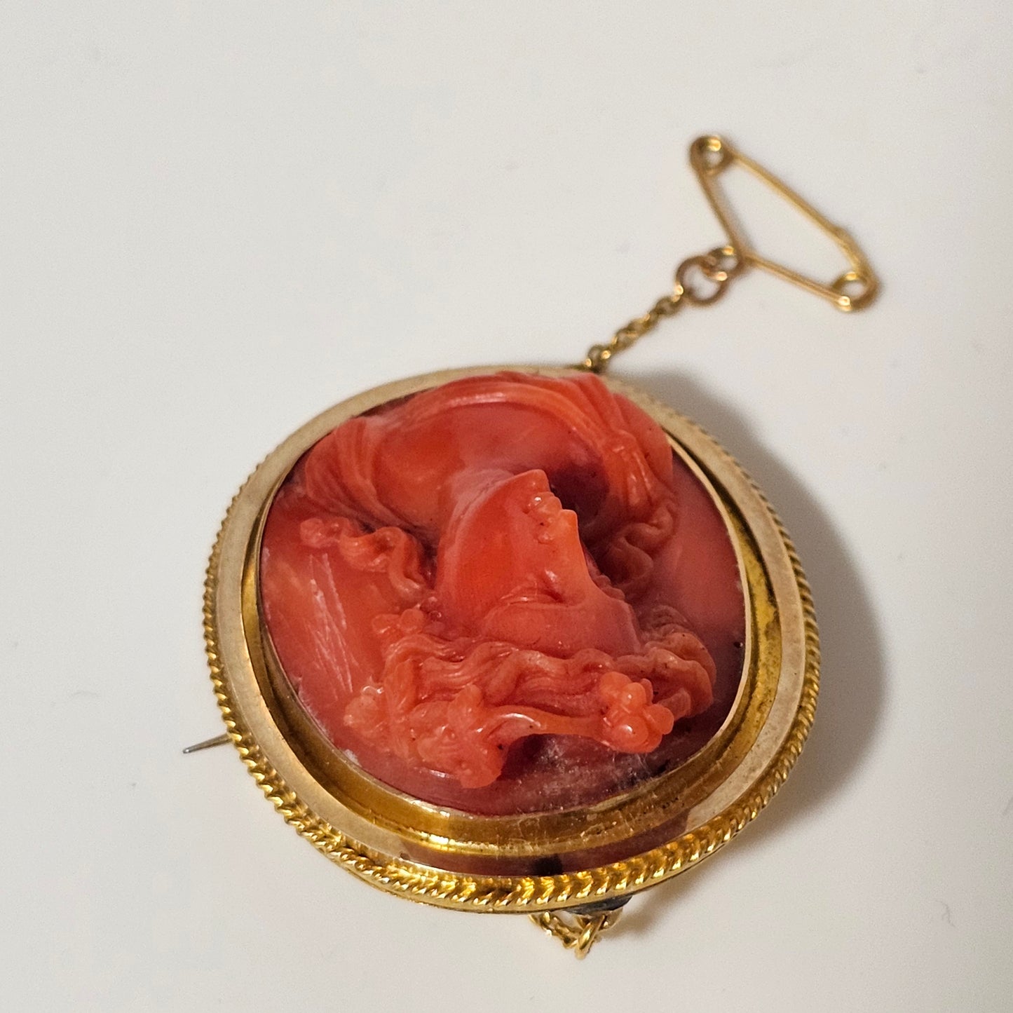 Delightful Carved Cameo in Gold Mounted Brooch c1890