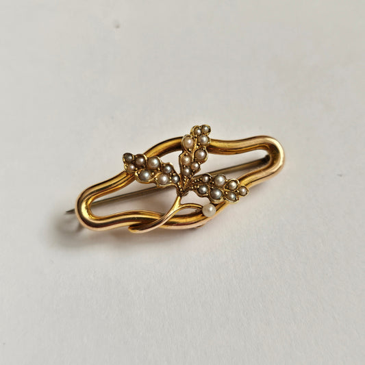 Gorgeous 15ct Gold and Pearl Floral Design Brooch