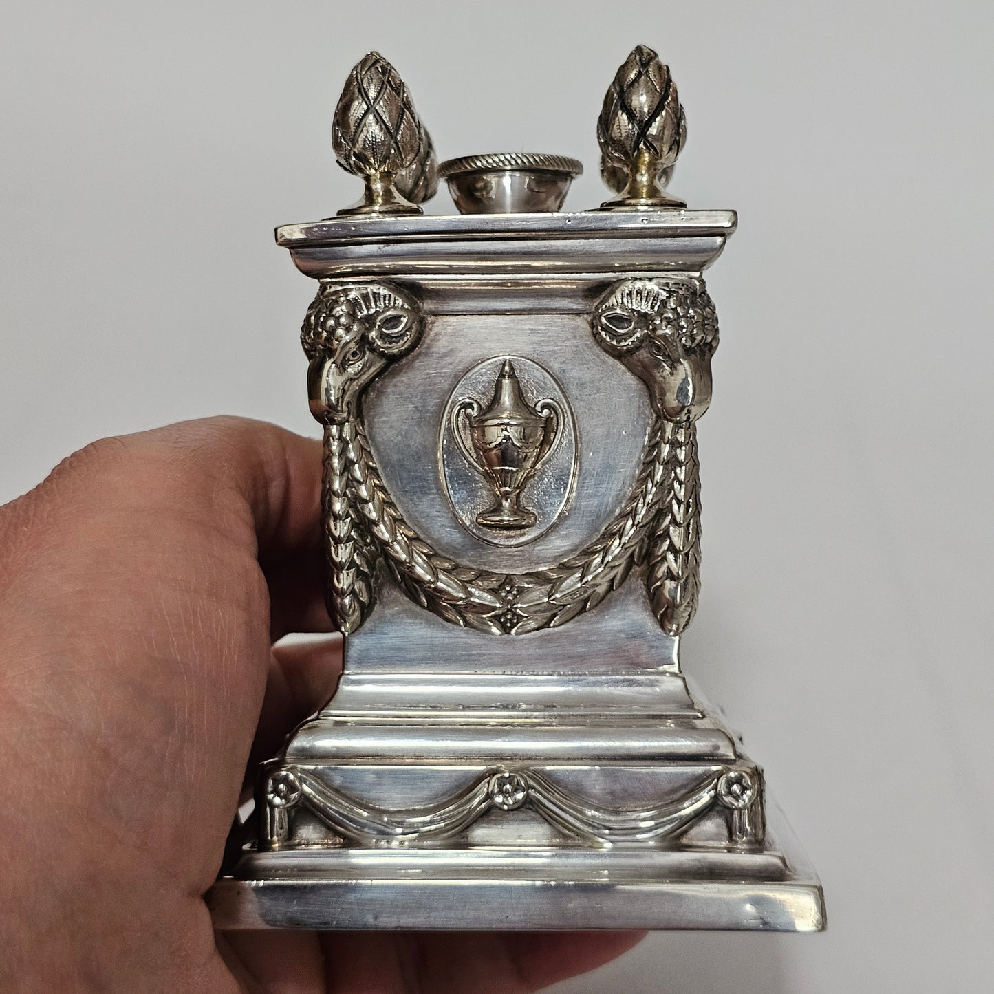 Impressive Large Victorian Silver Plated Table Desk Lighter Barnard Brothers