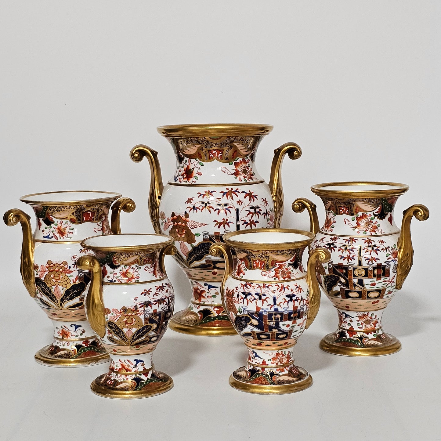 A Stunning 5-Piece Suite/Garniture Of Spode 967 Pattern Amphora Vases