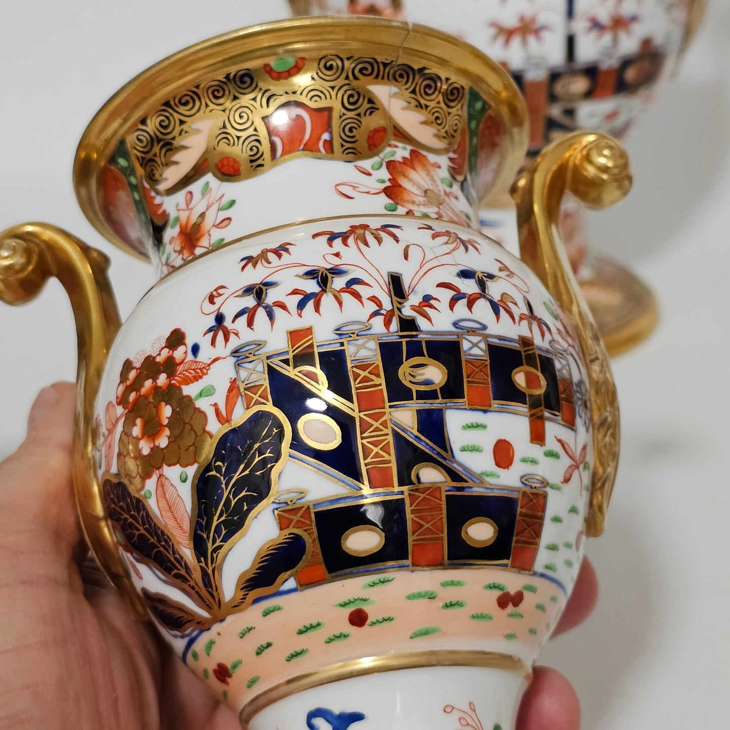 A Stunning 5-Piece Suite/Garniture Of Spode 967 Pattern Amphora Vases