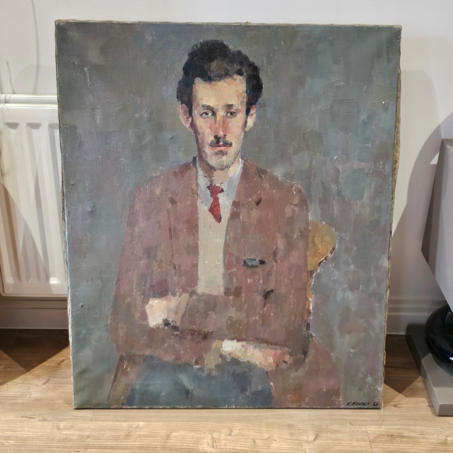 Kathryn Kynoch R.G.I (Scottish b1942 - 2025) - 102cm. portrait of a man with arms folded