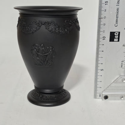 Delightful Wedgwood Basalt Ware 18thc/19thc Vase