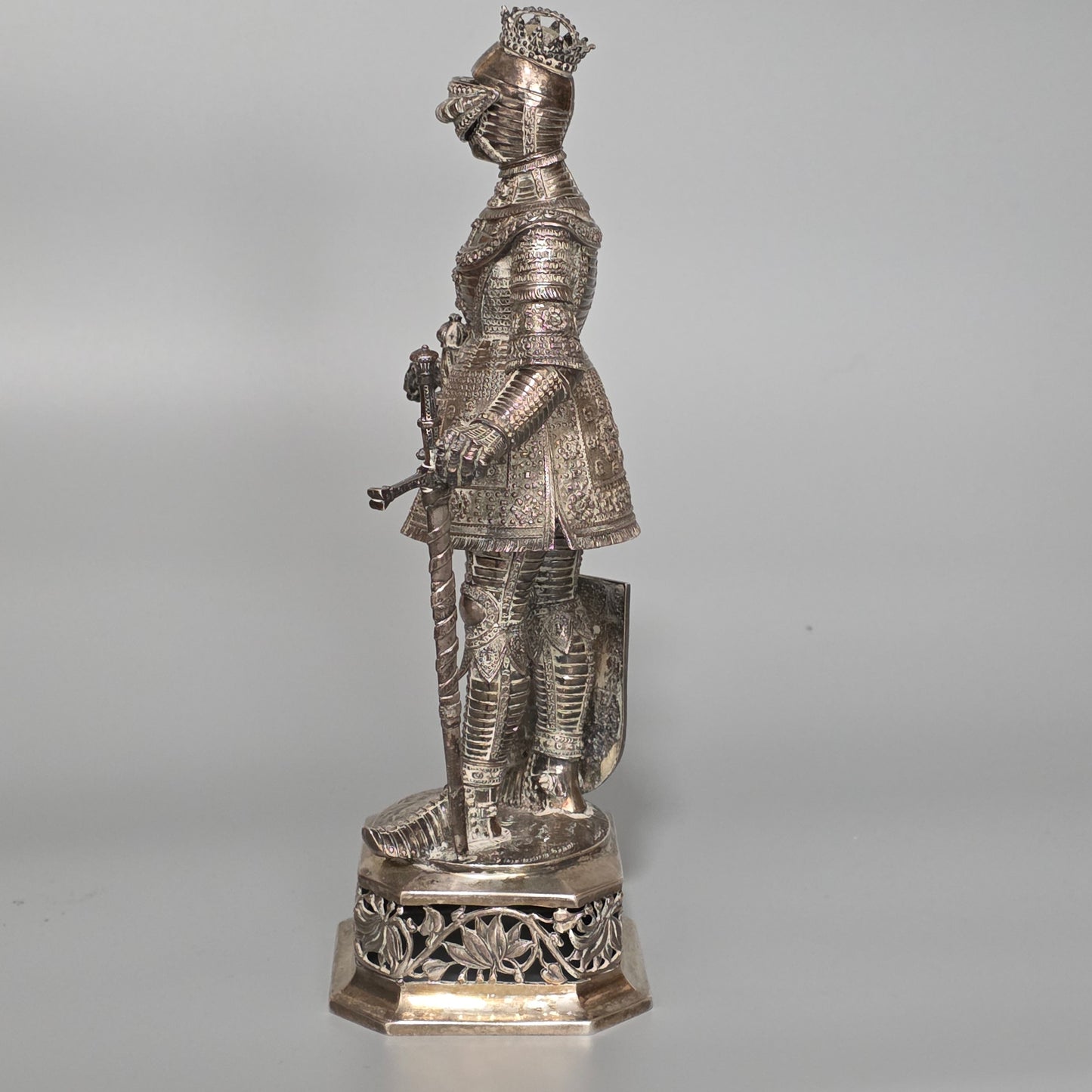 Fine And Highly Decorative German Silver Knight Figure – Hanau, C.1924