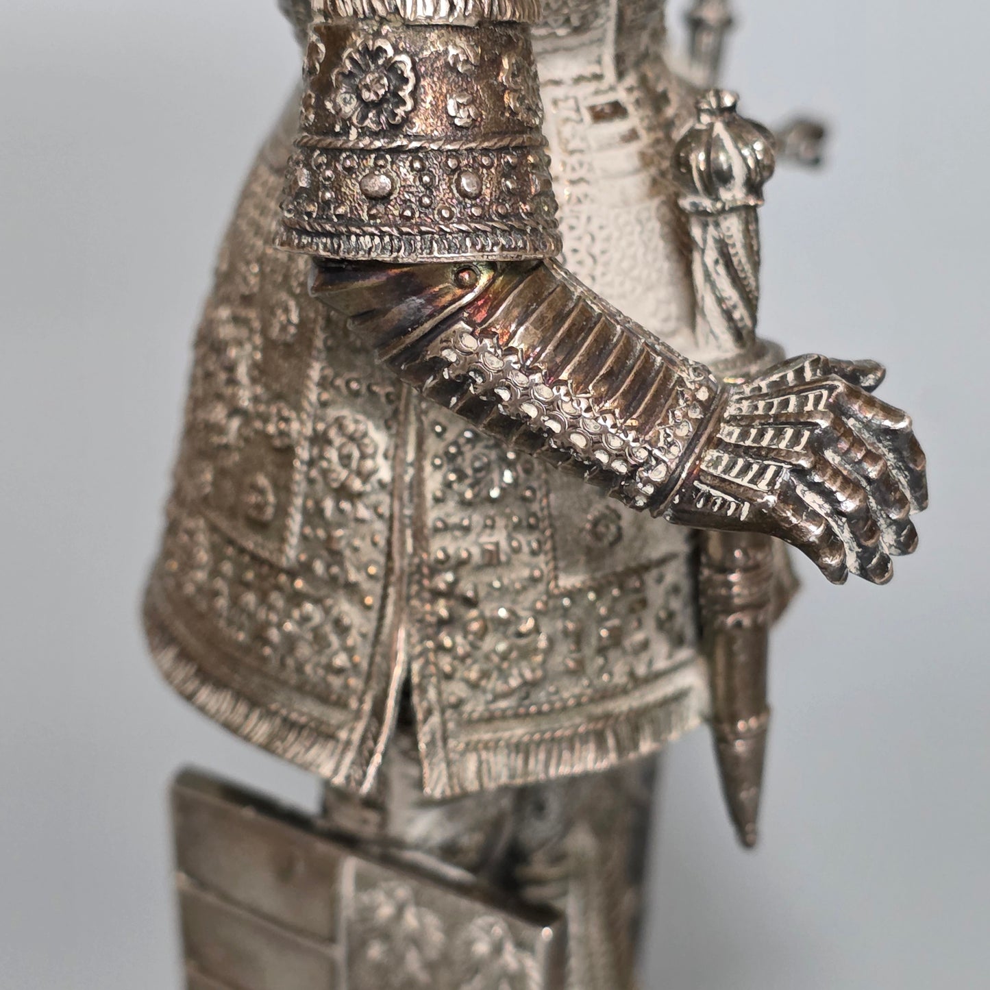 Fine And Highly Decorative German Silver Knight Figure – Hanau, C.1924