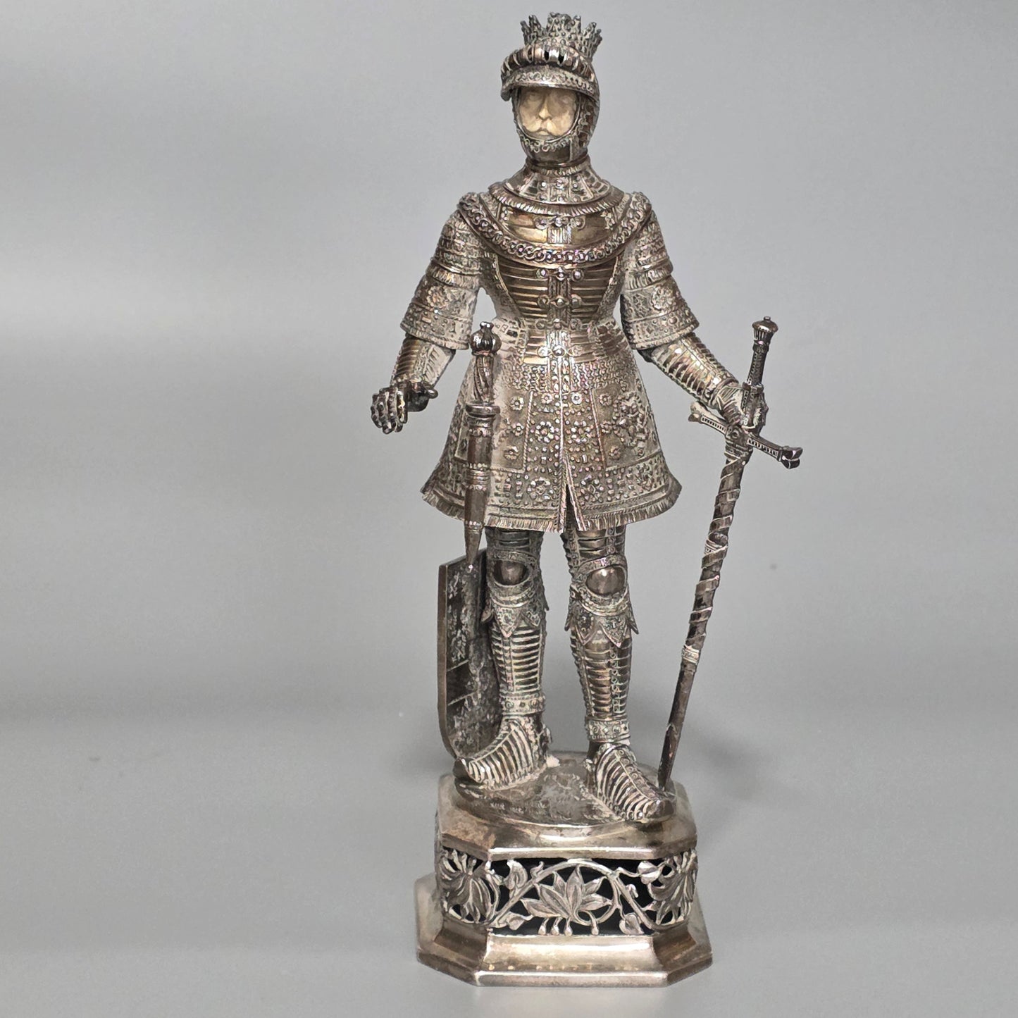 Fine And Highly Decorative German Silver Knight Figure – Hanau, C.1924