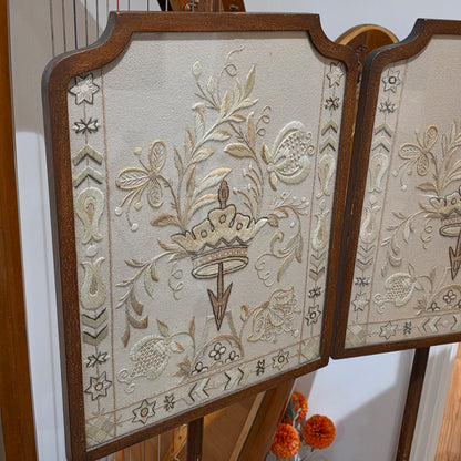 Fine Pair of Early Victorian Rosewood Pole Screens with Embroidered Silk Panels