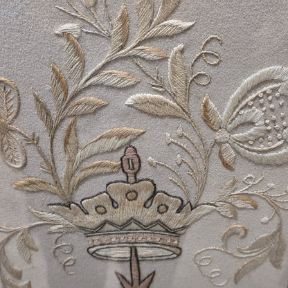 Fine Pair of Early Victorian Rosewood Pole Screens with Embroidered Silk Panels