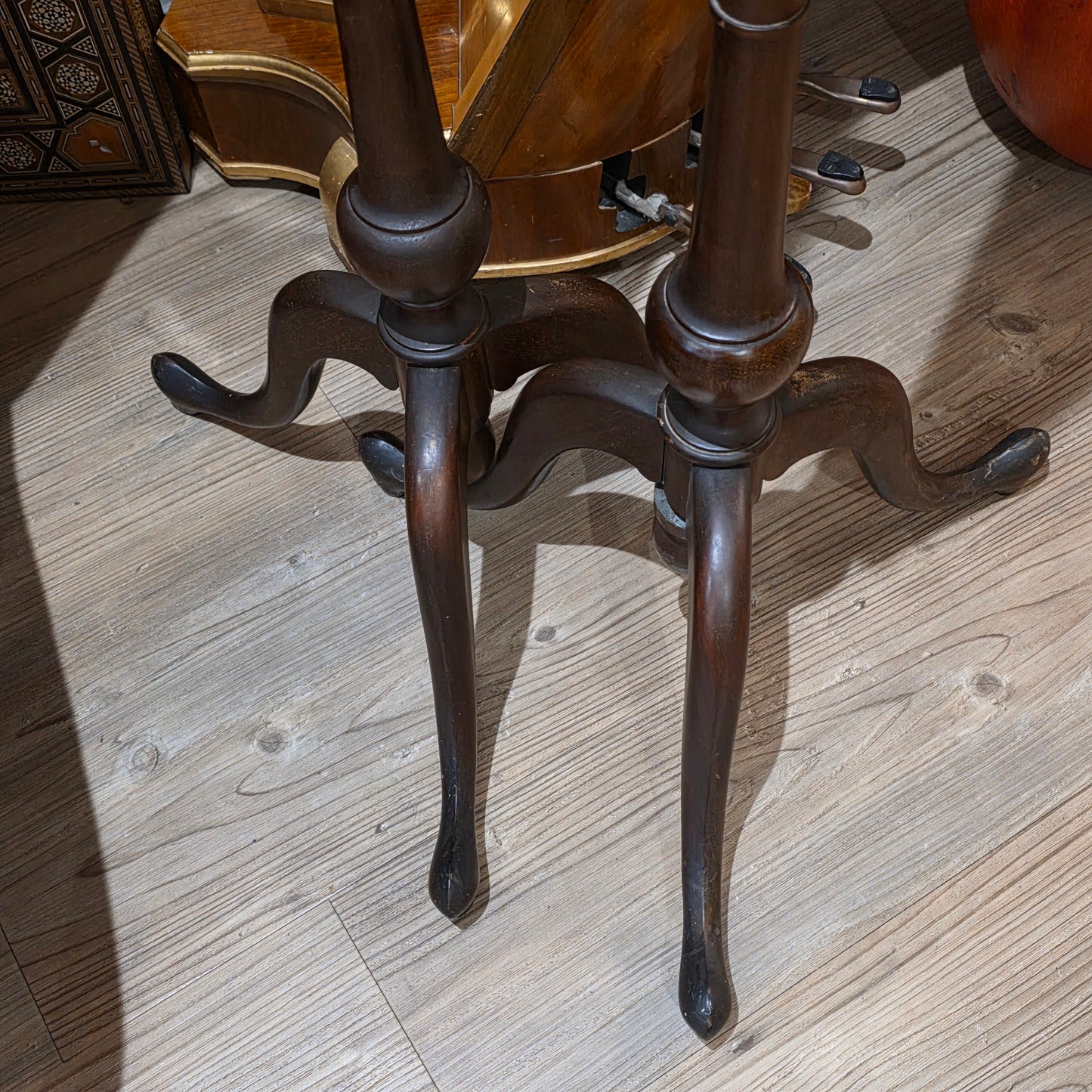 Fine Pair of Early Victorian Rosewood Pole Screens with Embroidered Silk Panels