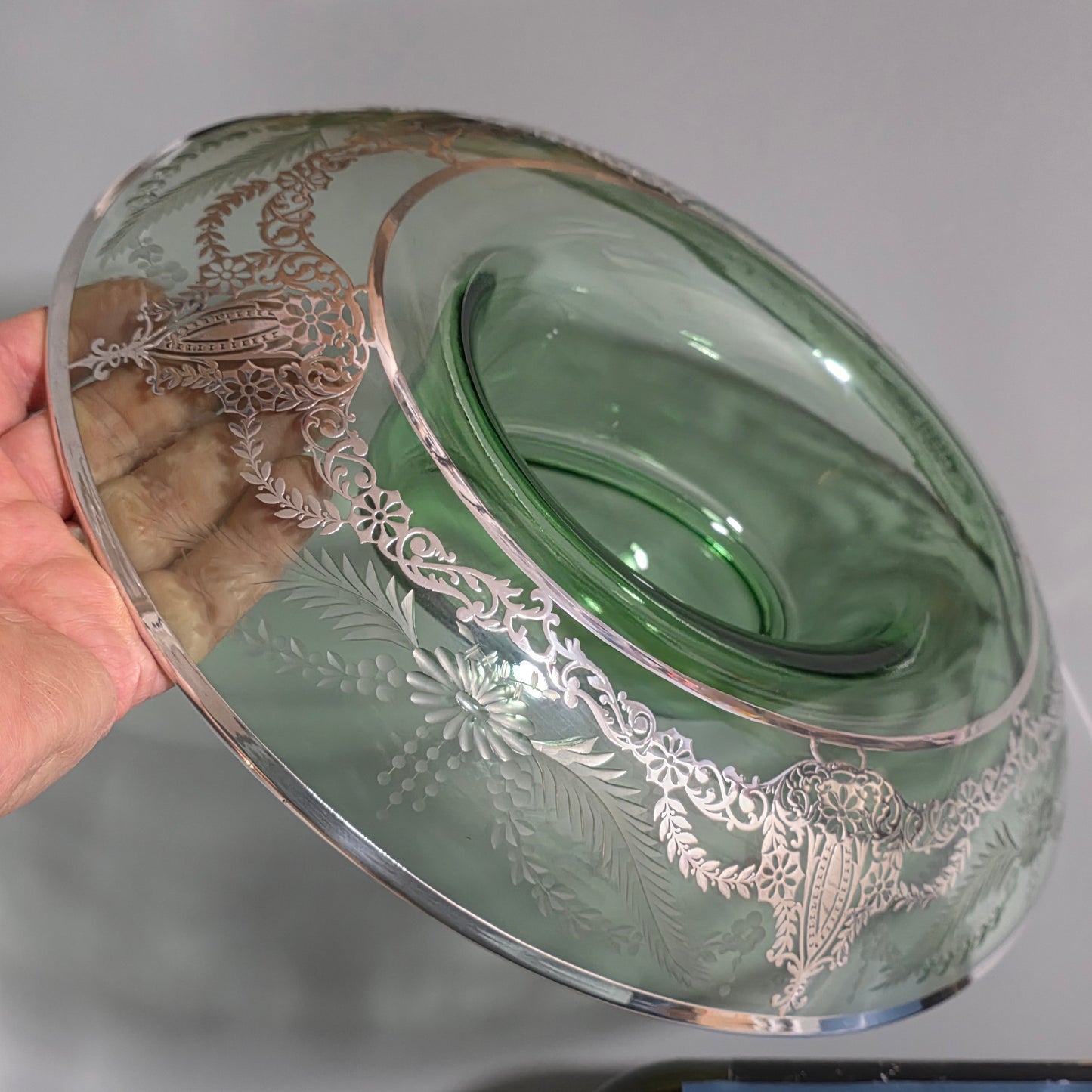 Large Early 20th Century Sterling Silver Overlaid Green Glass Centre Dish – American, Circa 1925
