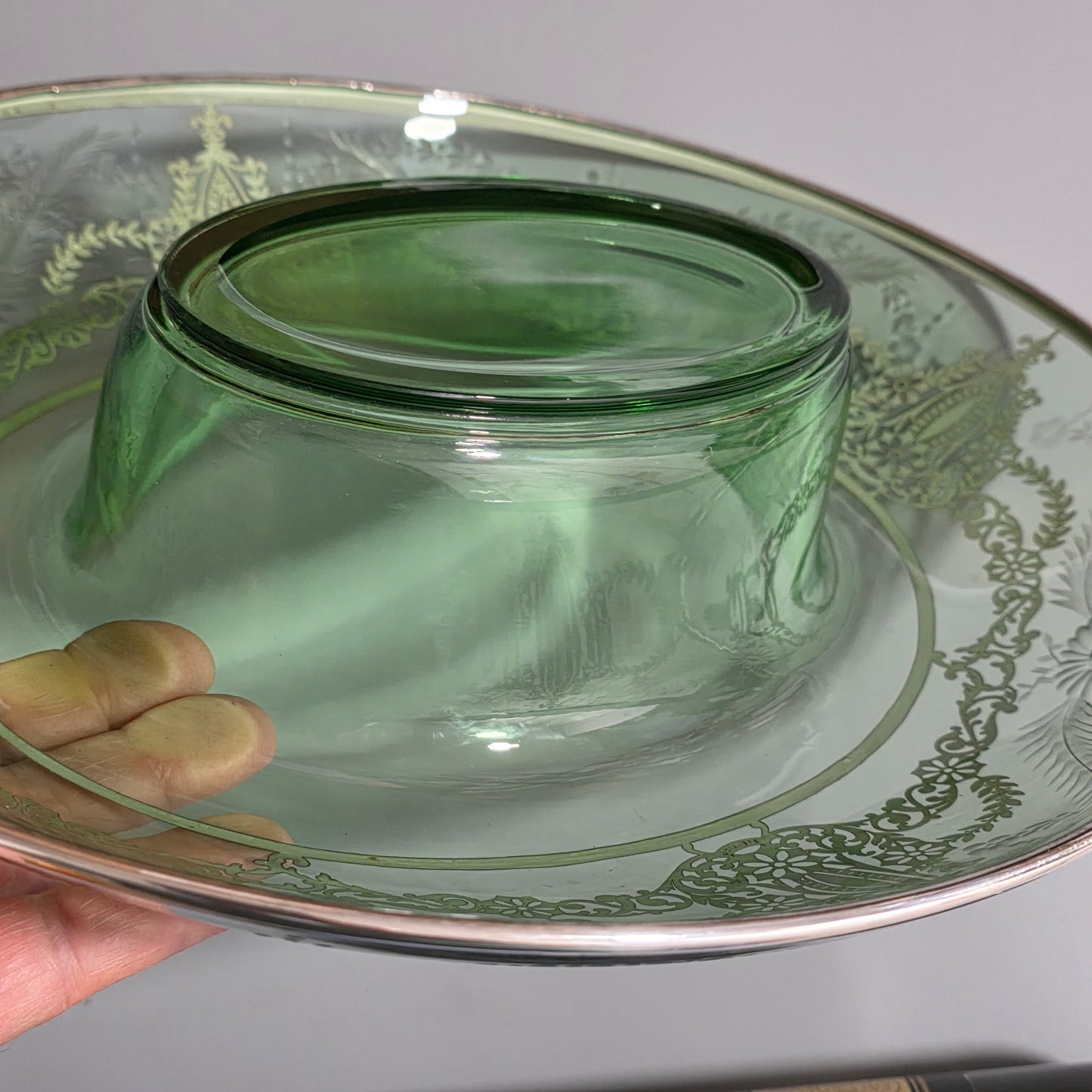 Large Early 20th Century Sterling Silver Overlaid Green Glass Centre Dish – American, Circa 1925