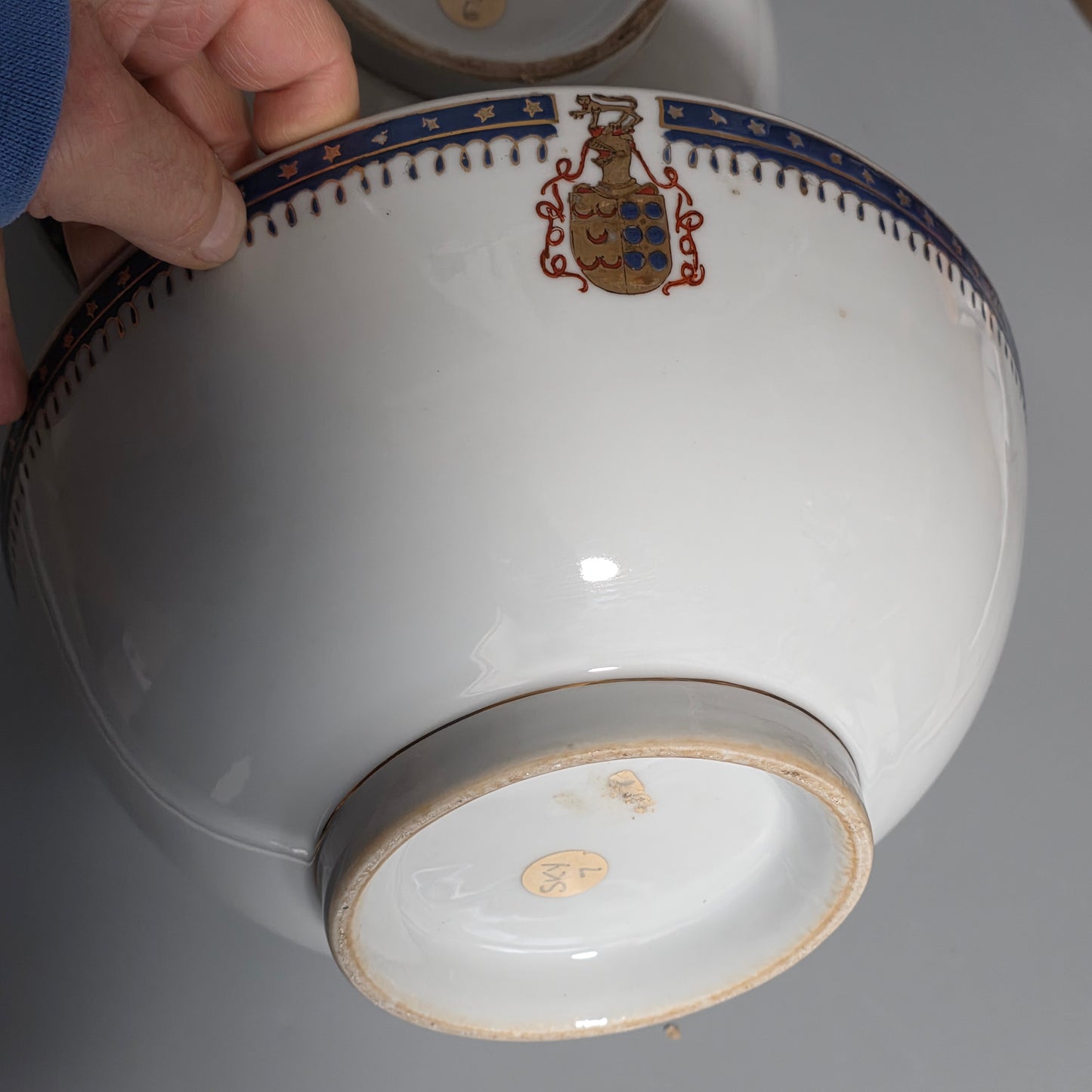 Pair Of Antique 18th Century Chinese Armorial Punch Bowls – Hand-painted Floral Decoration, 25.5 Cm Diameter