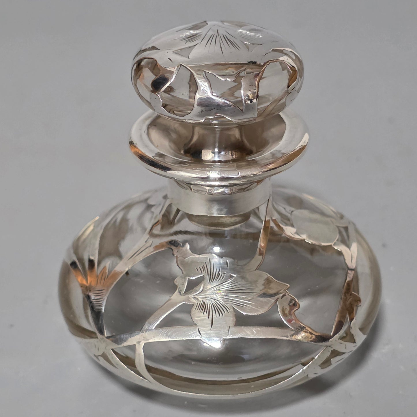 Art Nouveau Art Glass Scent Bottle, Alvin Sterling Silver Overlay C1910