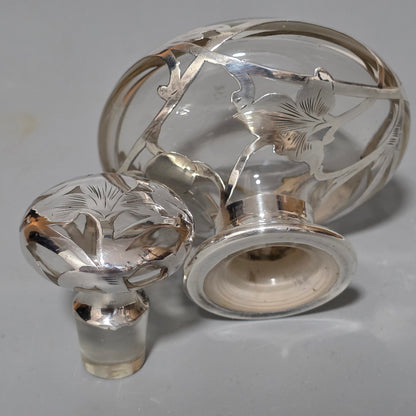 Art Nouveau Art Glass Scent Bottle, Alvin Sterling Silver Overlay C1910
